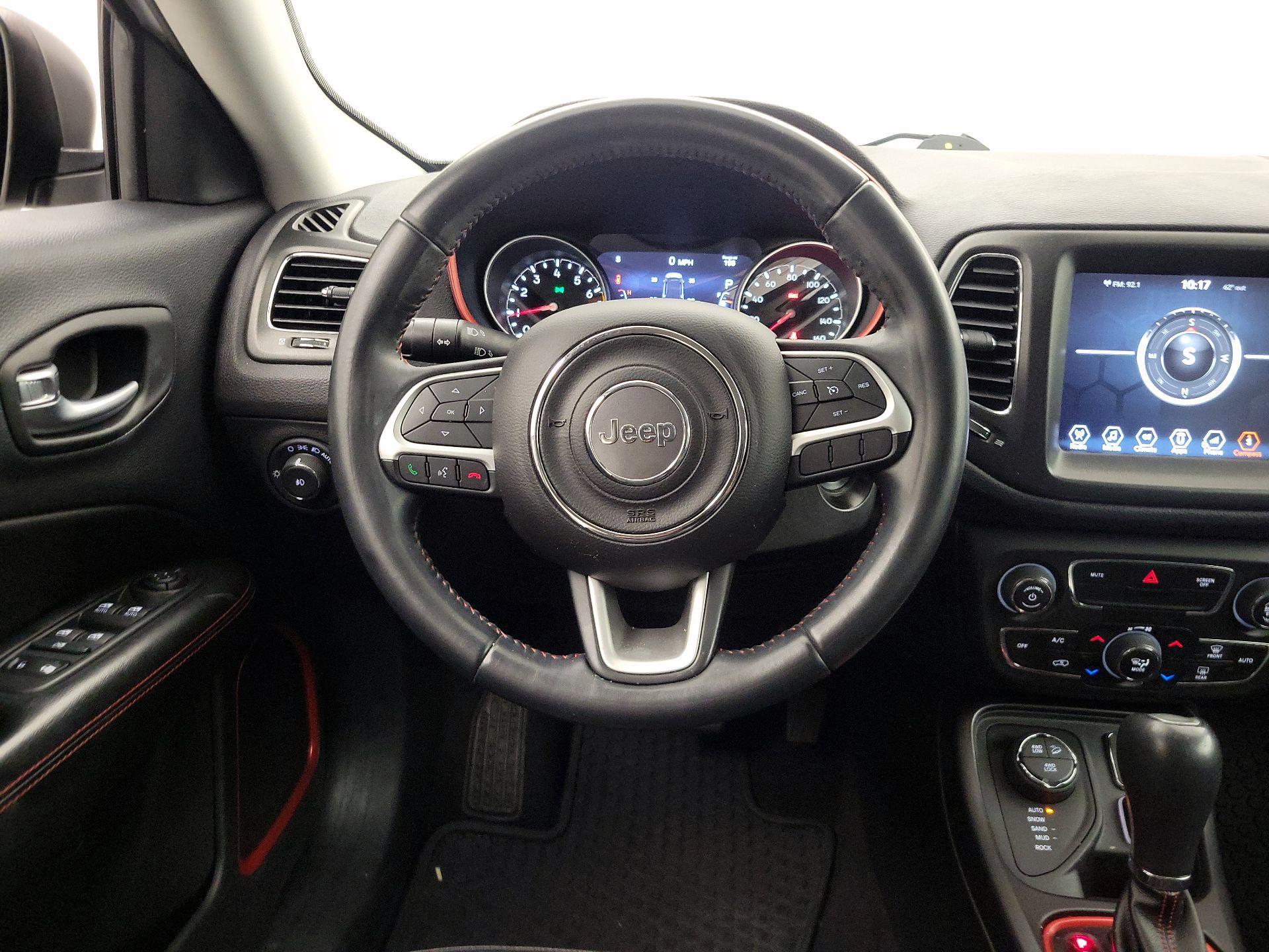 Thumbnail: 2018 Jeep Compass - 10