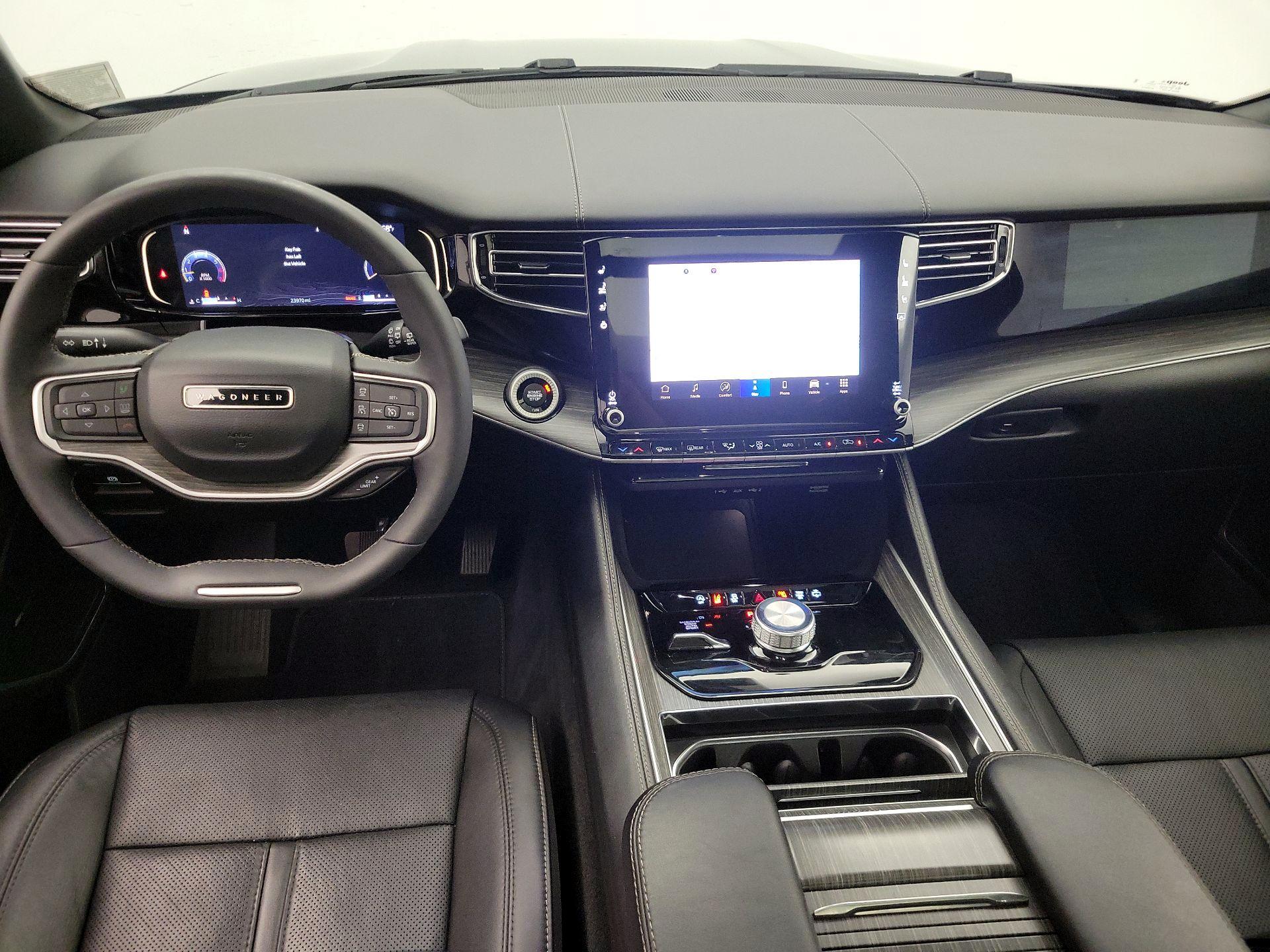 Thumbnail: 2023 Jeep Wagoneer - 9