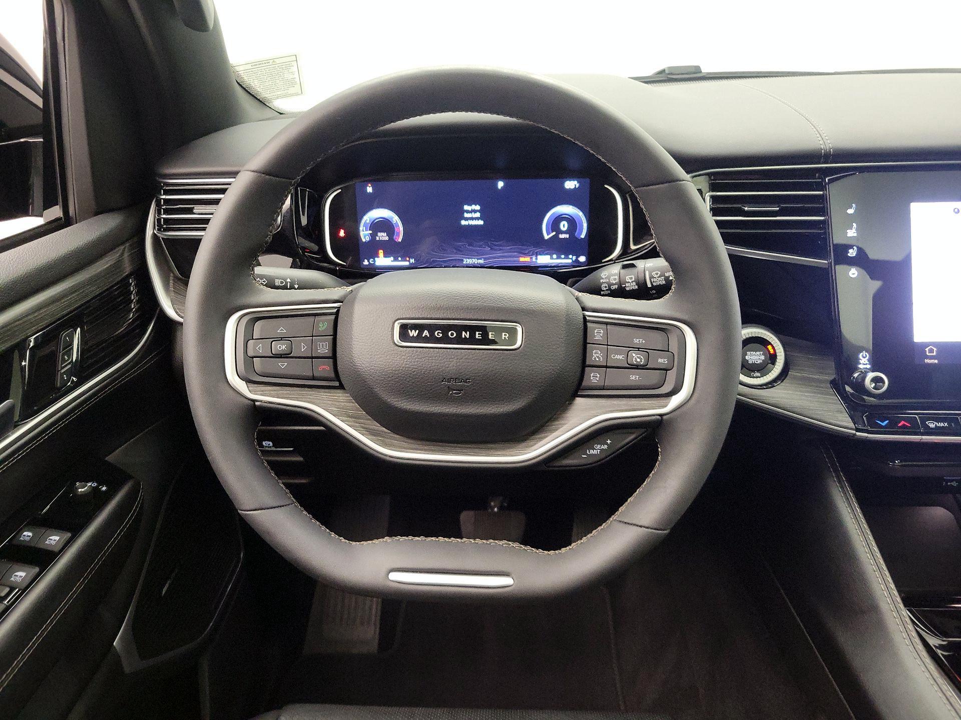 Thumbnail: 2023 Jeep Wagoneer - 10