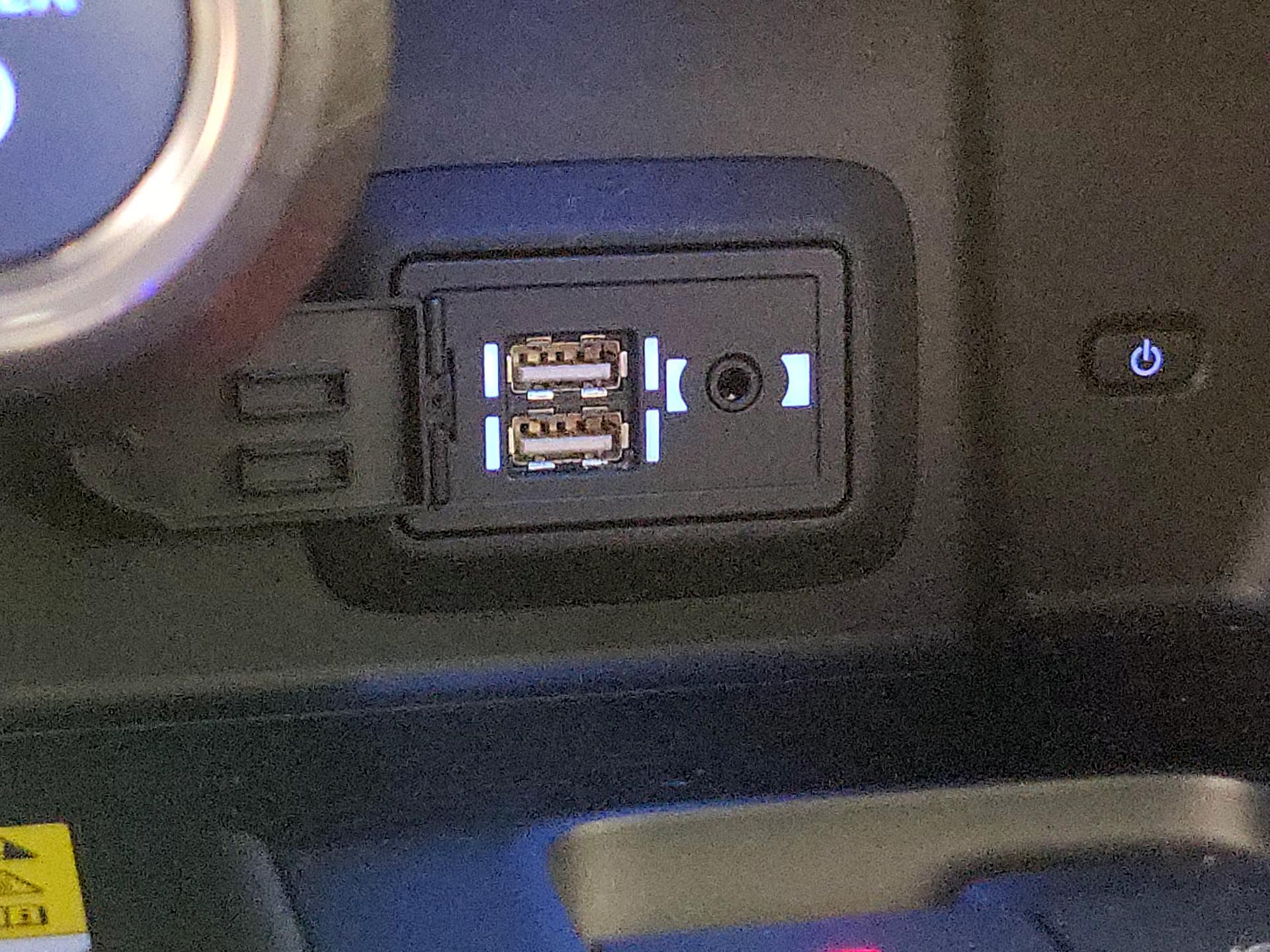 Thumbnail: 2021 Toyota Venza - 19