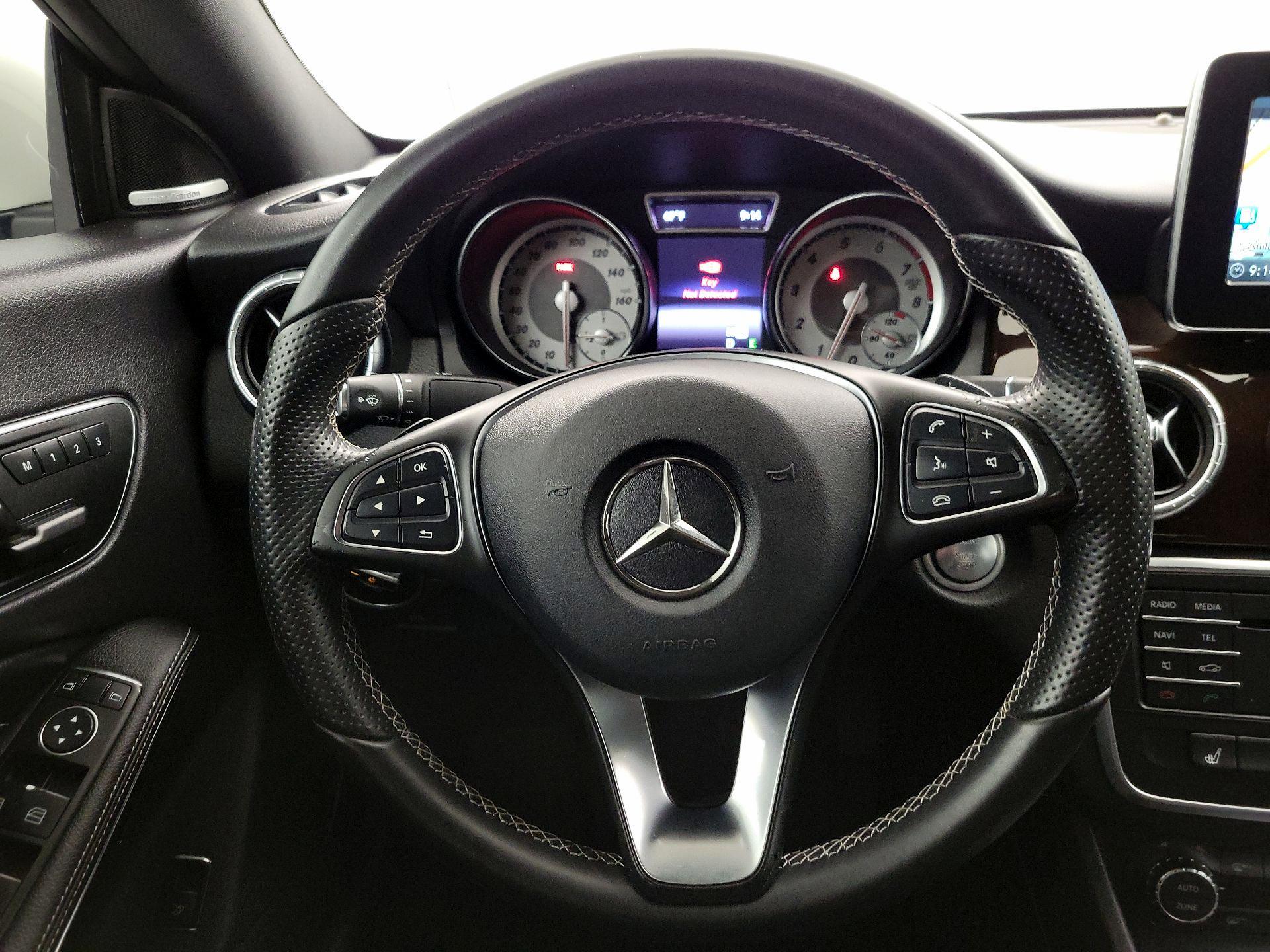 Thumbnail: 2015 Mercedes-Benz CLA - 10