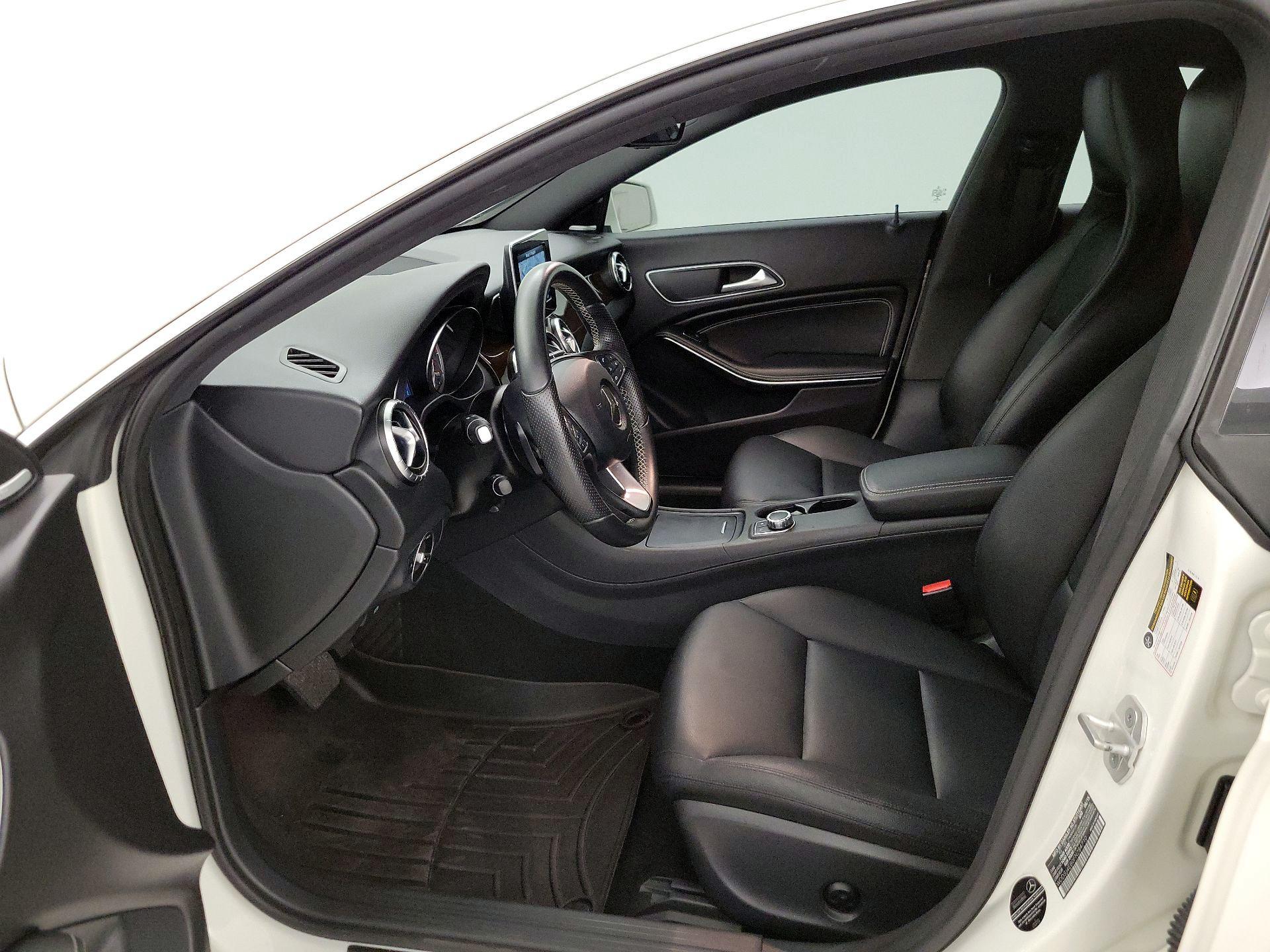 Thumbnail: 2015 Mercedes-Benz CLA - 11