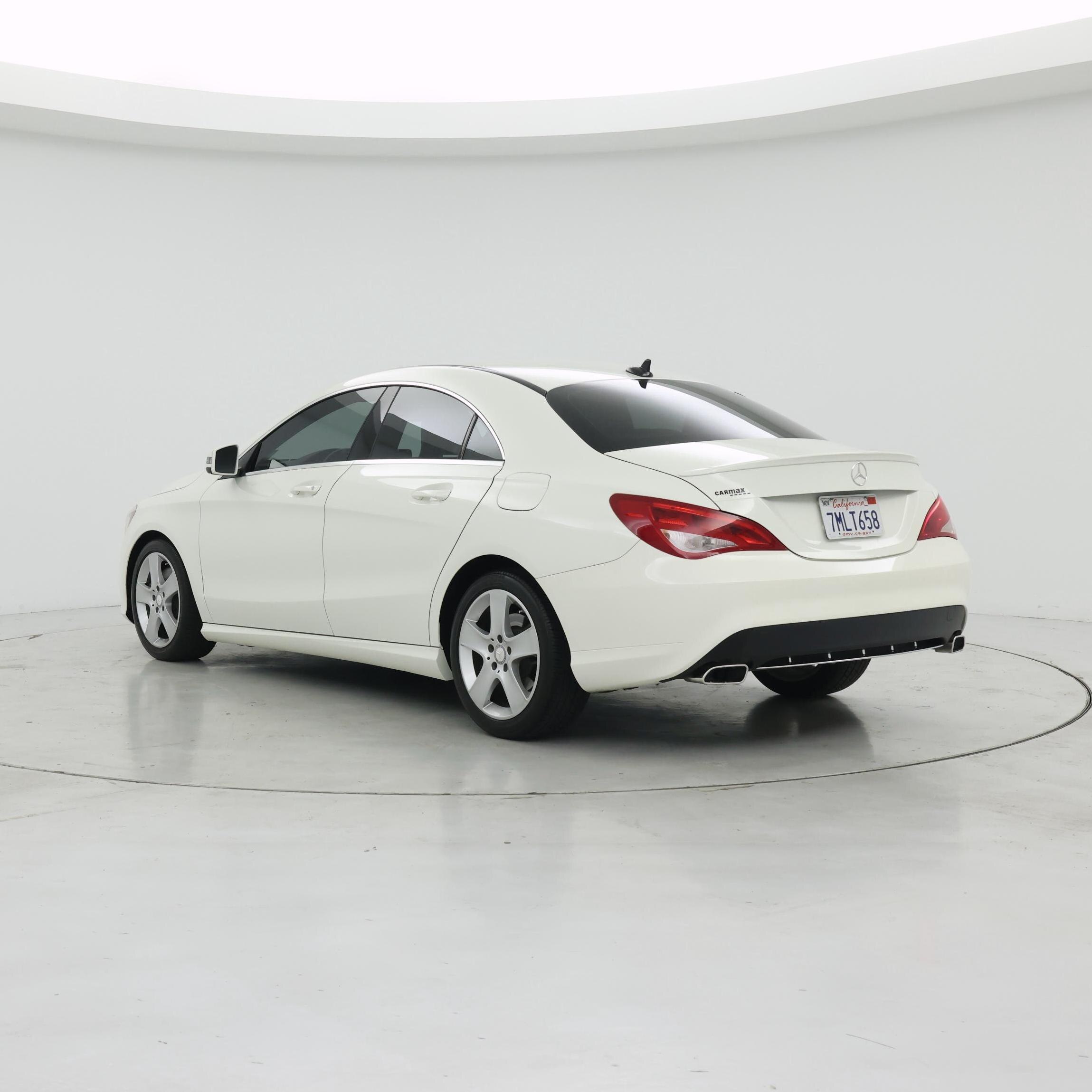 Thumbnail: 2015 Mercedes-Benz CLA - 2
