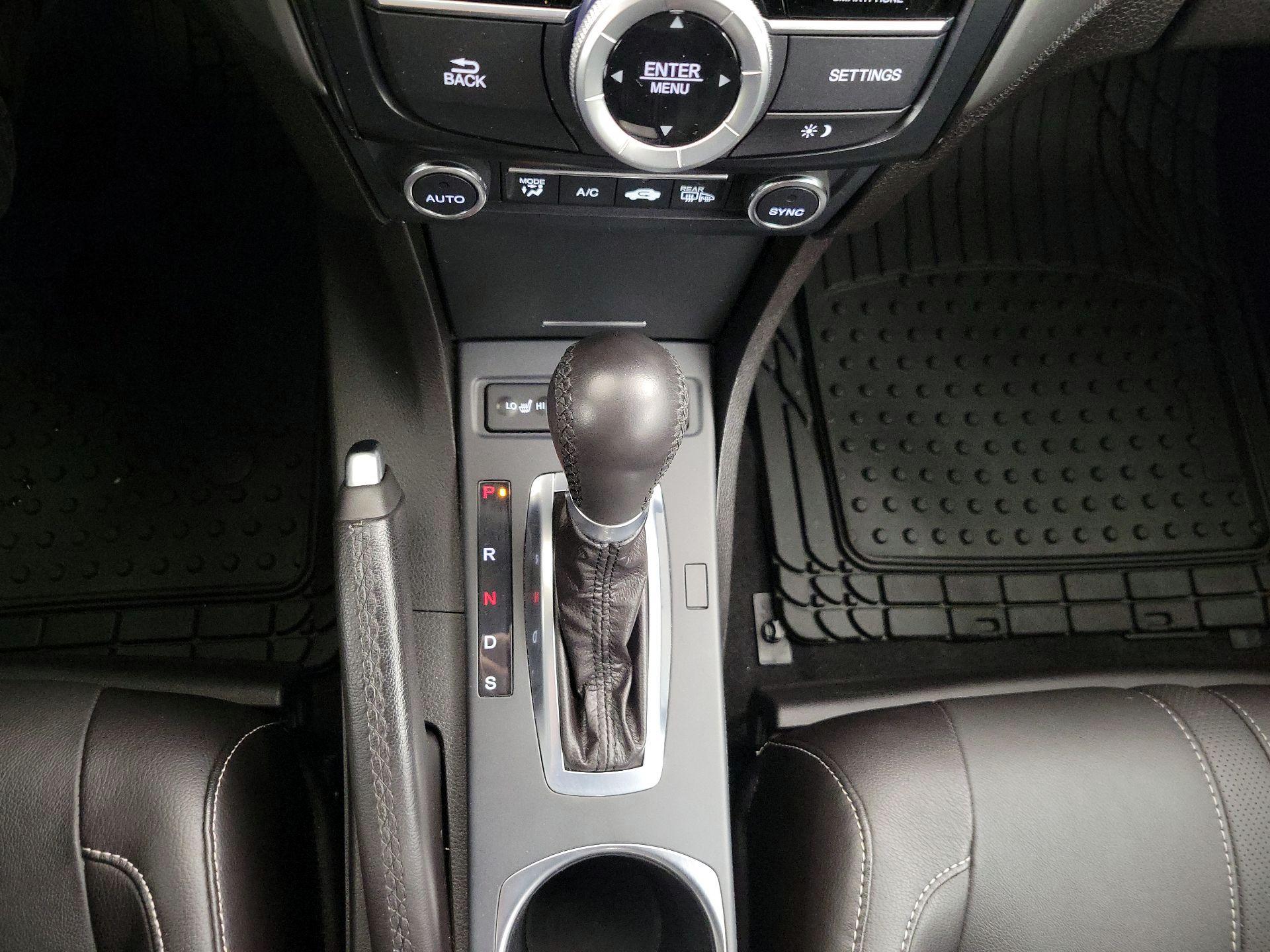 Thumbnail: 2020 Acura ILX - 17