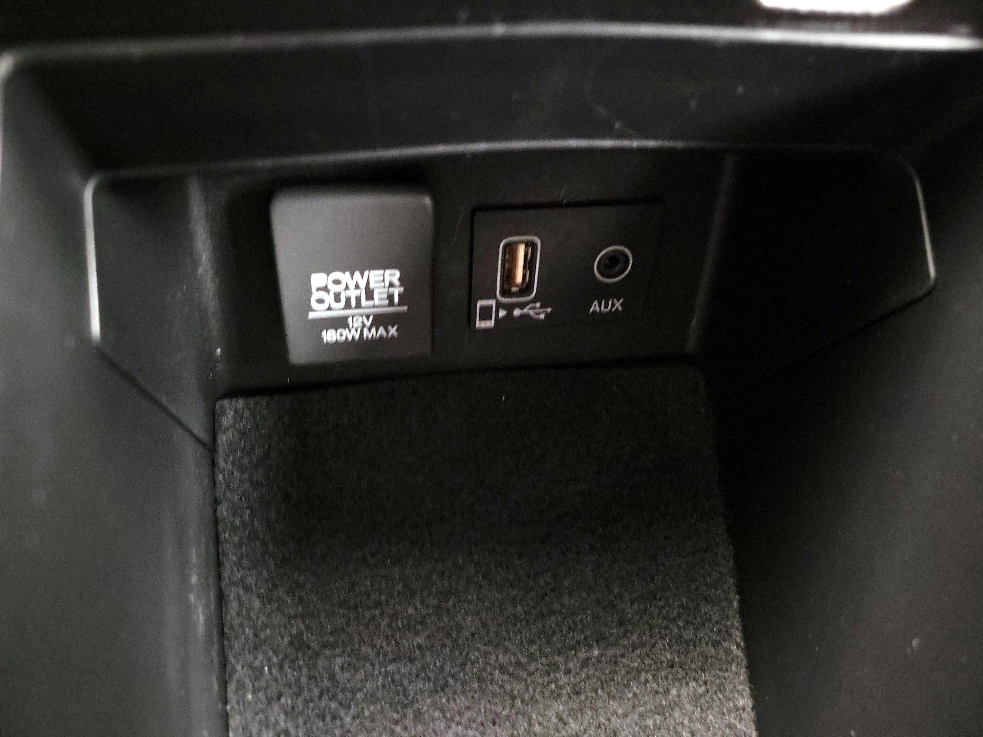 Thumbnail: 2020 Acura ILX - 18