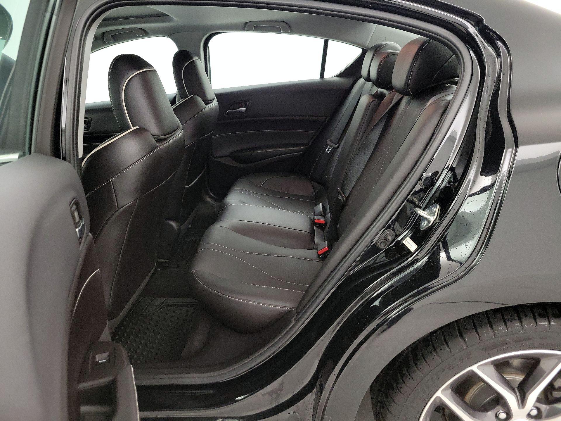 Thumbnail: 2020 Acura ILX - 19