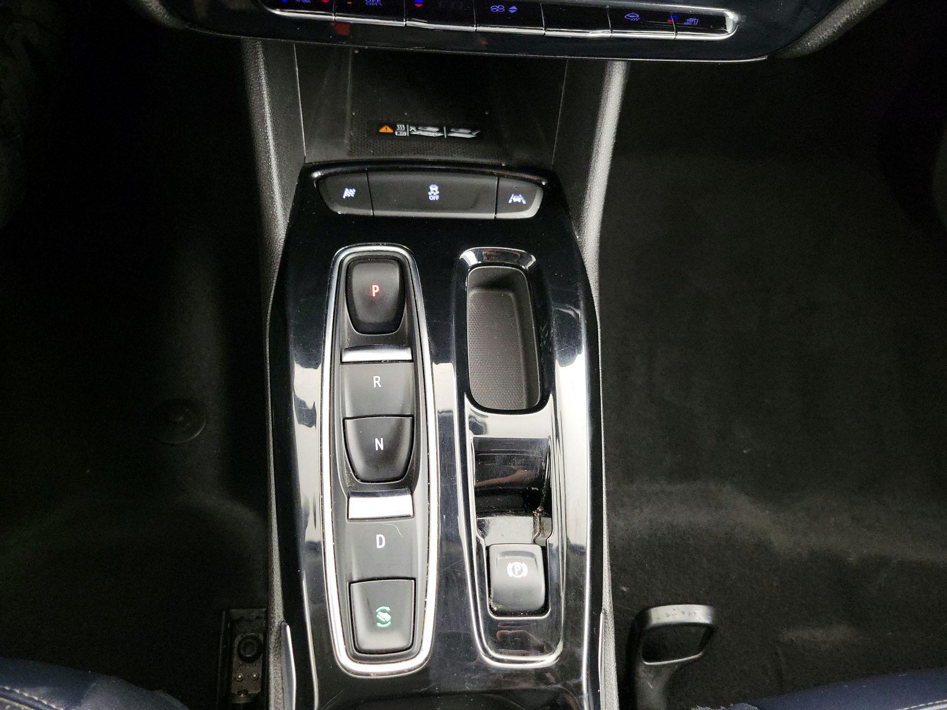 Thumbnail: 2022 Chevrolet Bolt EUV - 17