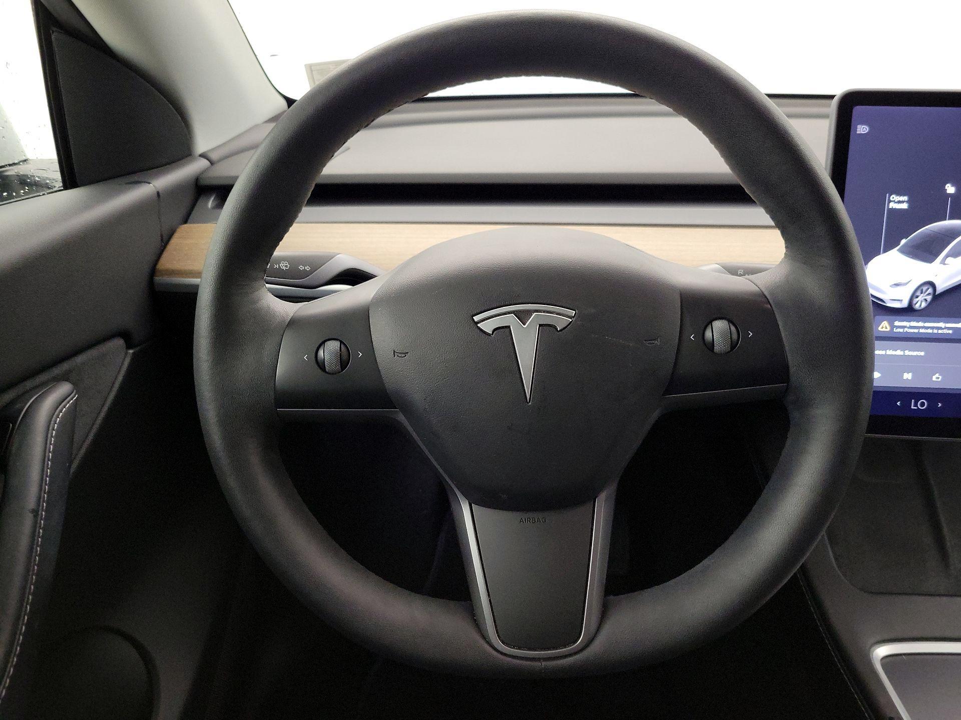 Thumbnail: 2022 Tesla Model Y - 10