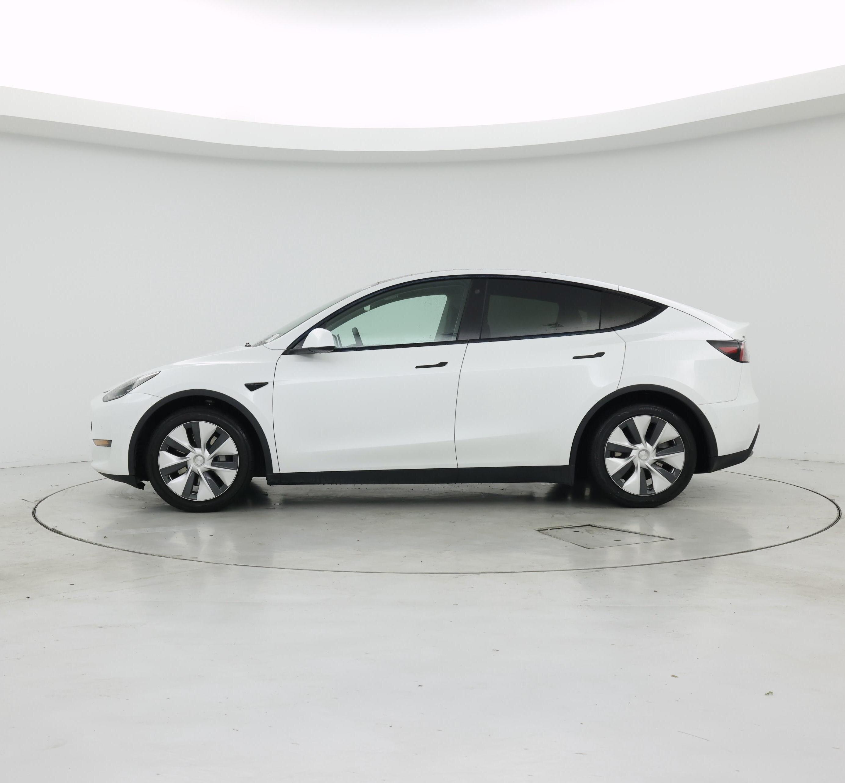 Thumbnail: 2022 Tesla Model Y - 3