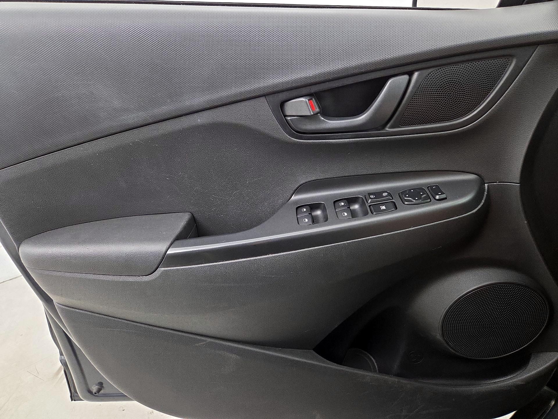 Thumbnail: 2019 Hyundai Kona - 12