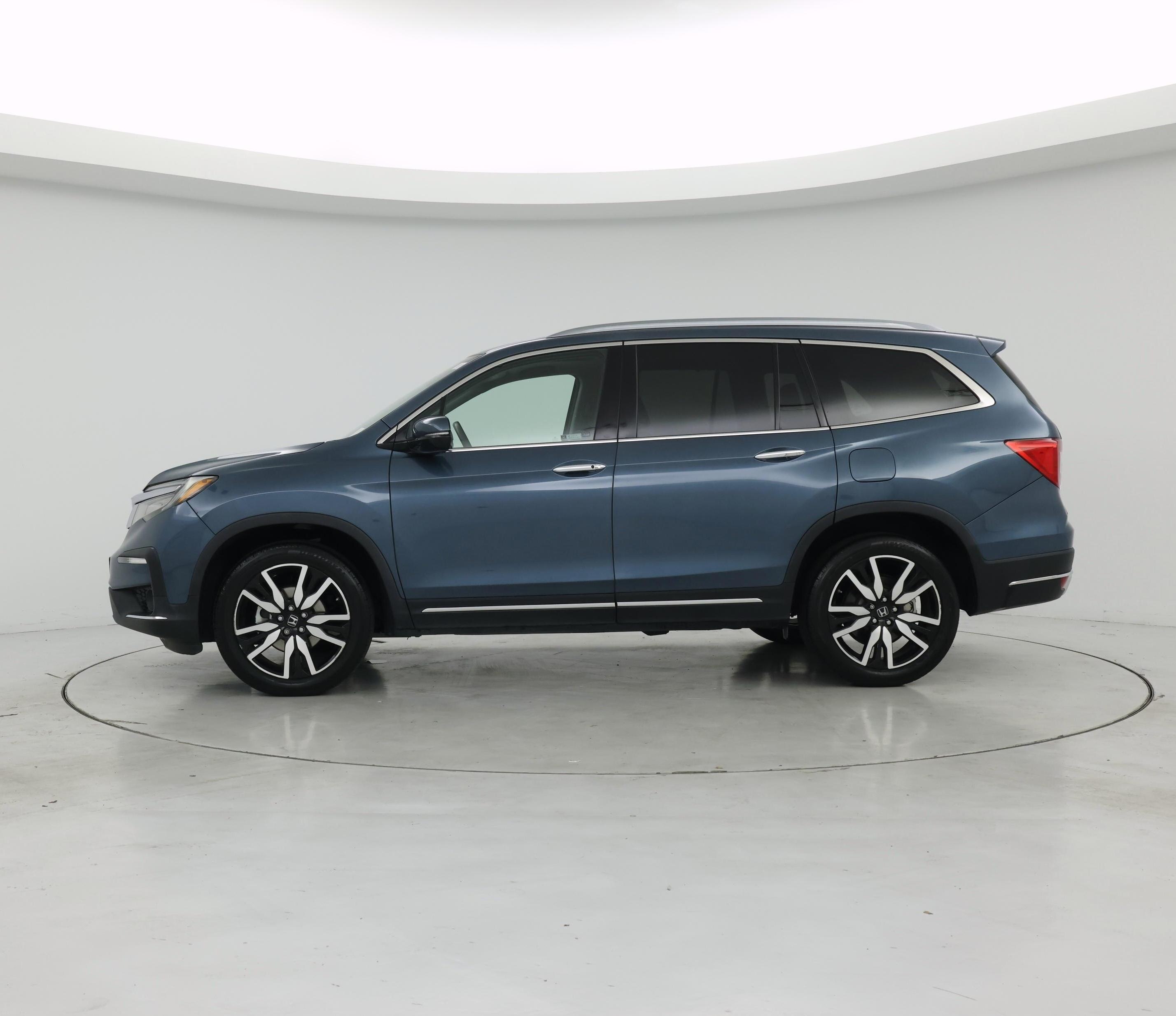Thumbnail: 2019 Honda Pilot - 3