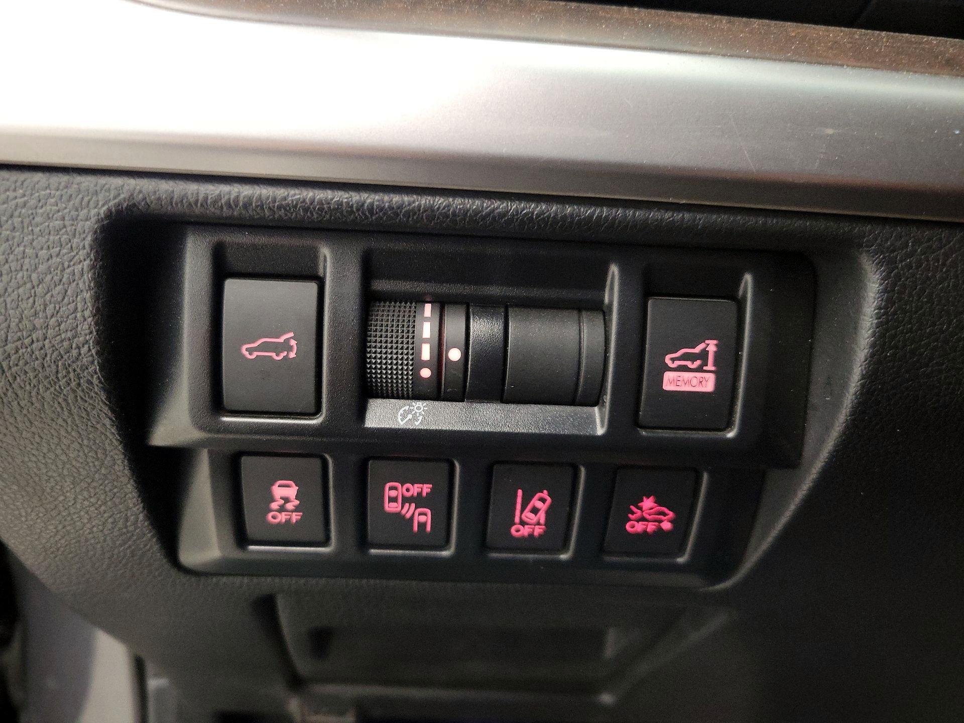 Thumbnail: 2018 Subaru Outback - 13