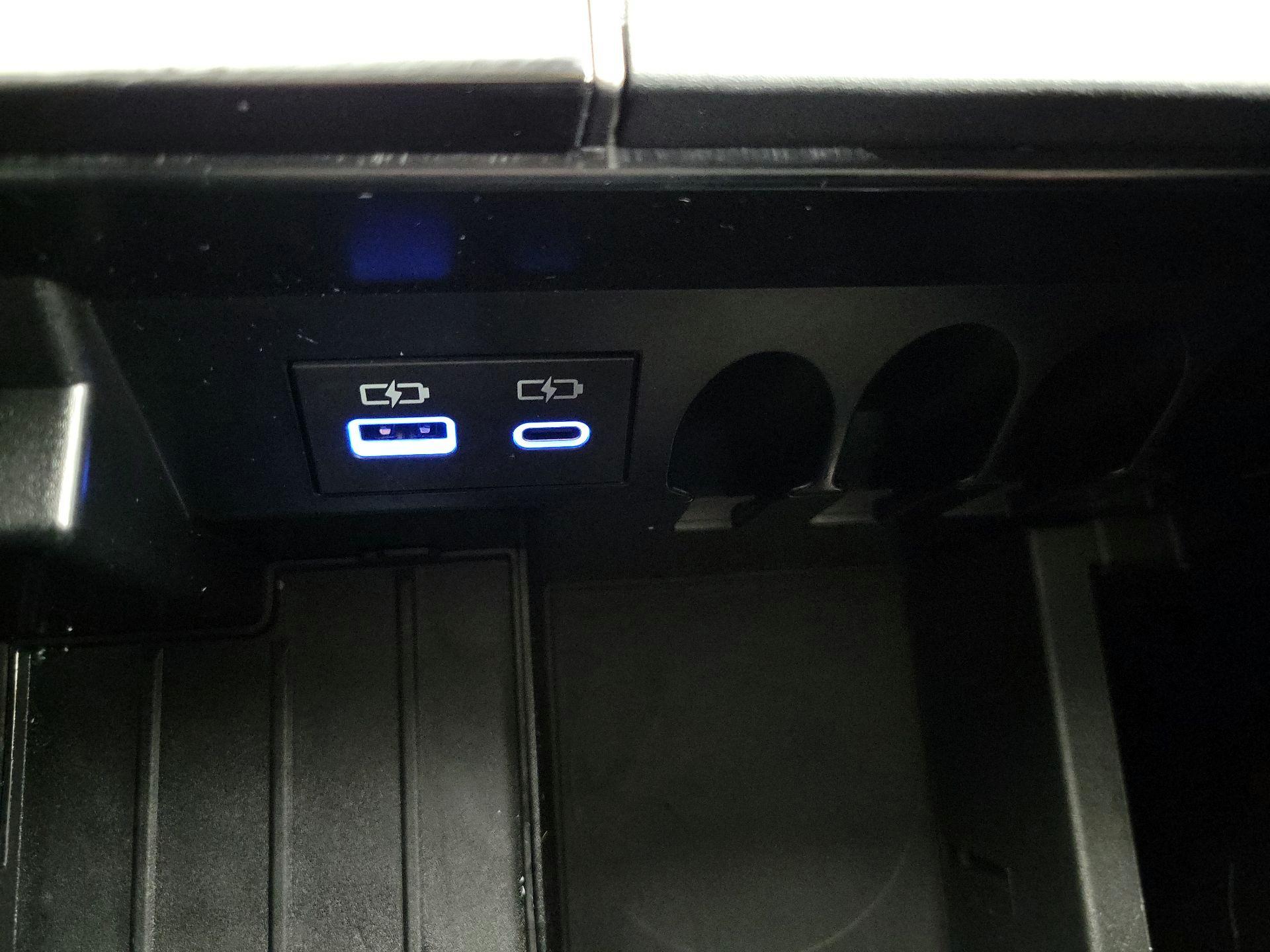 Thumbnail: 2023 Toyota Tundra - 18