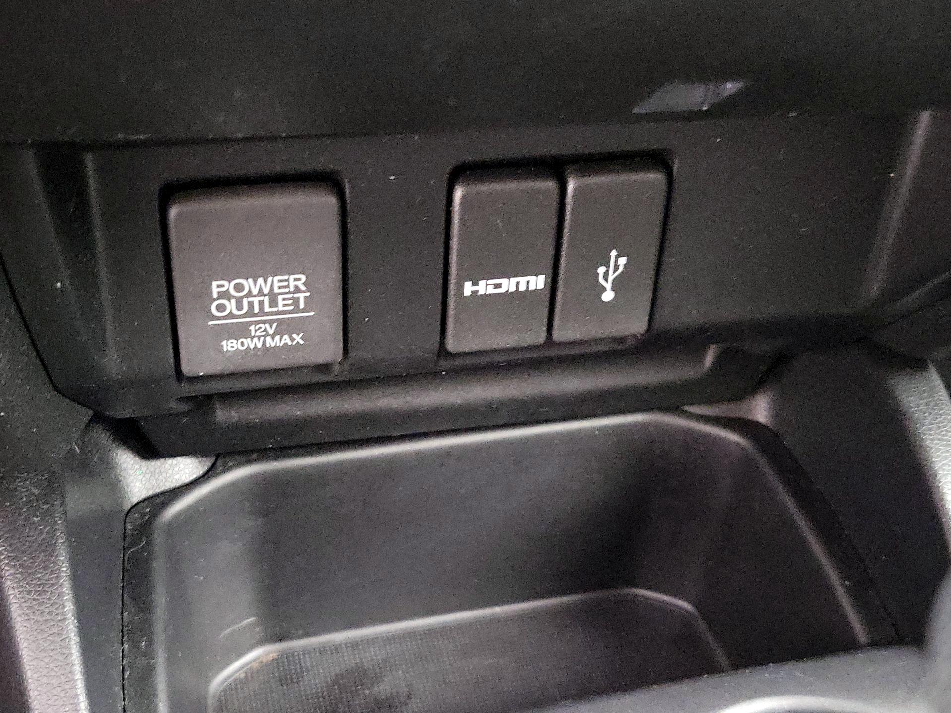 Thumbnail: 2015 Honda Fit - 18