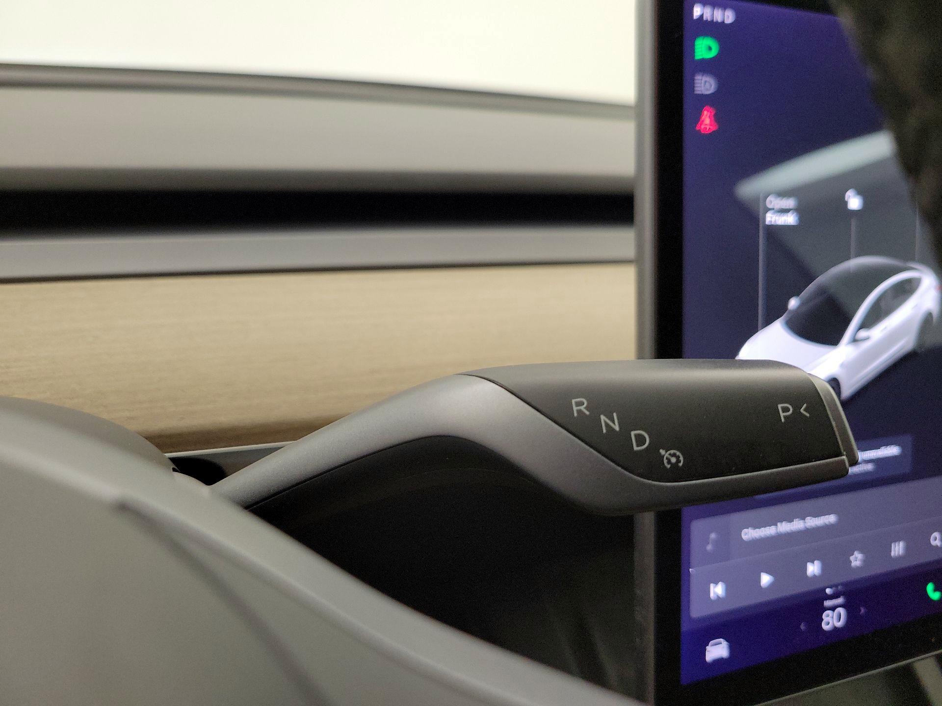 Thumbnail: 2022 Tesla Model 3 - 17