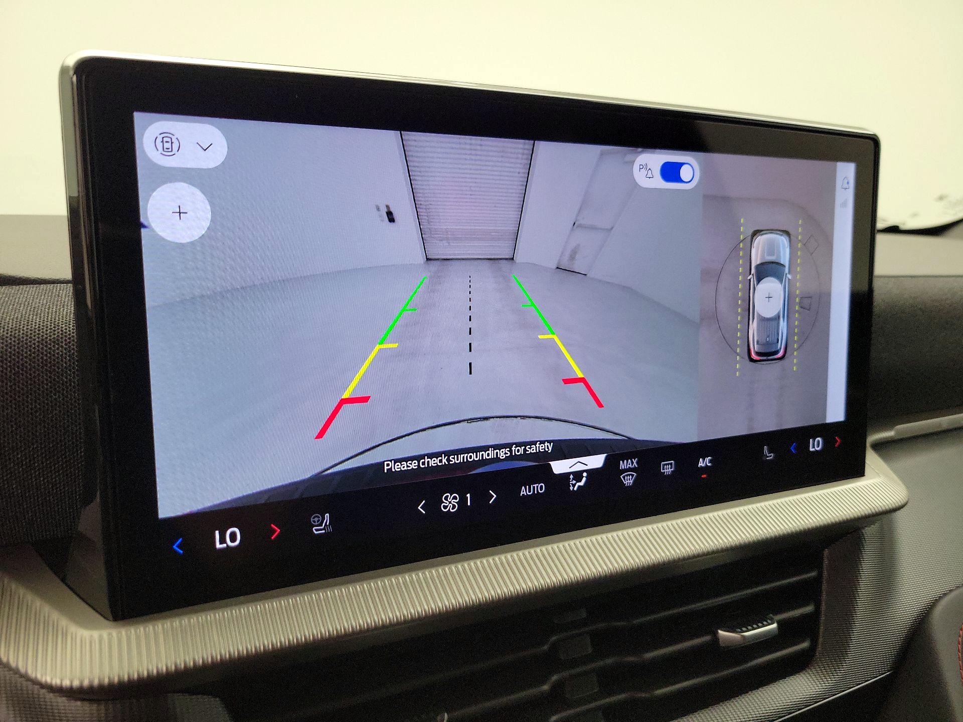 Thumbnail: 2025 Ford Explorer - 14