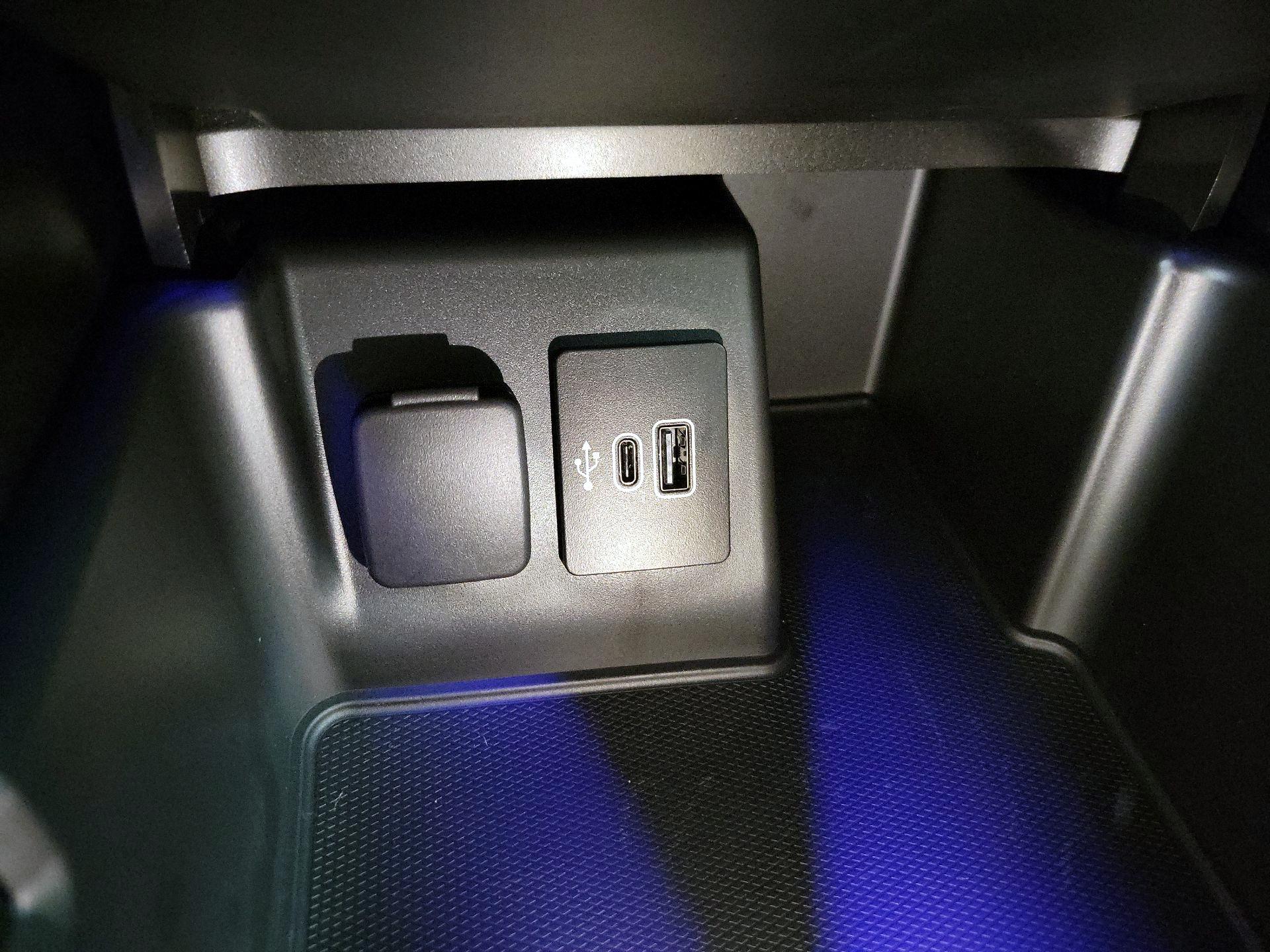 Thumbnail: 2025 Ford Explorer - 18