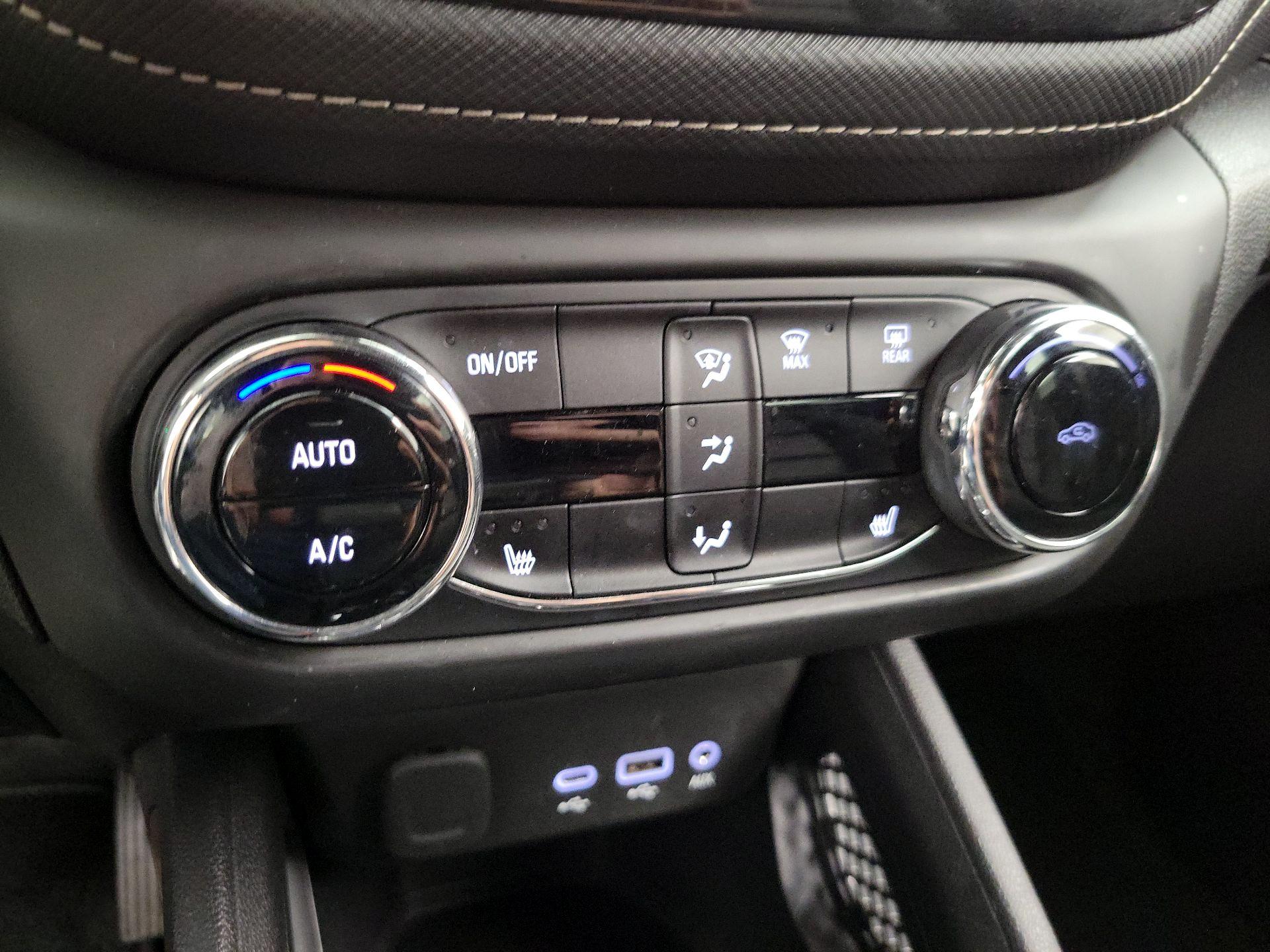 Thumbnail: 2023 Chevrolet TrailBlazer - 16