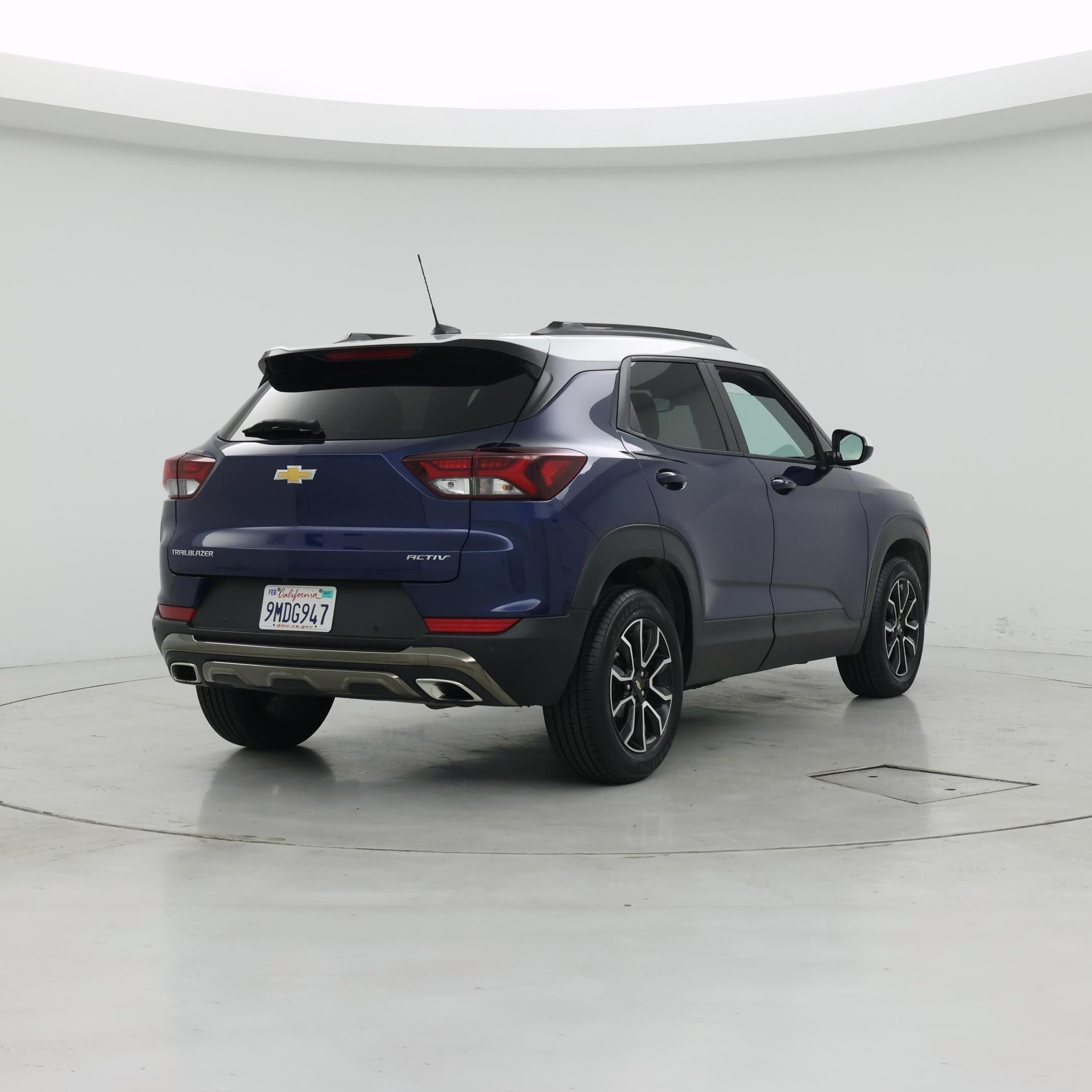 Thumbnail: 2023 Chevrolet TrailBlazer - 8