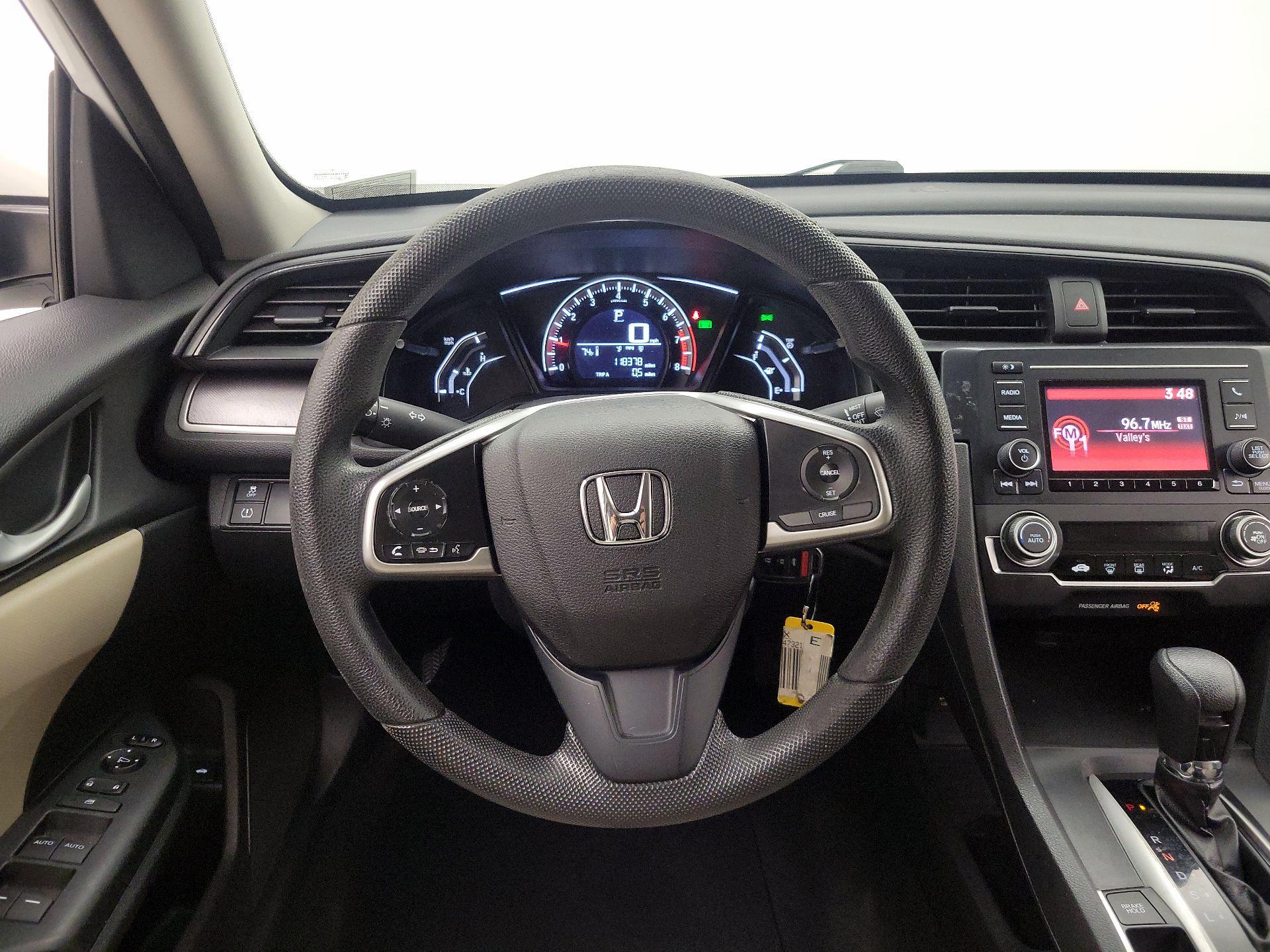 Thumbnail: 2016 Honda Civic - 10