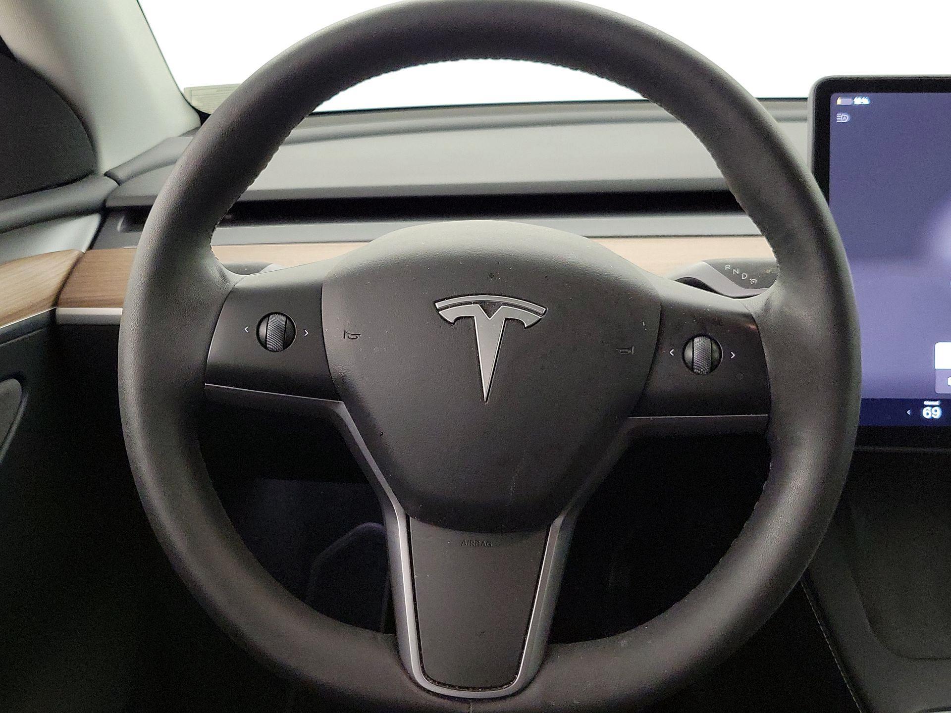 Thumbnail: 2024 Tesla Model Y - 10