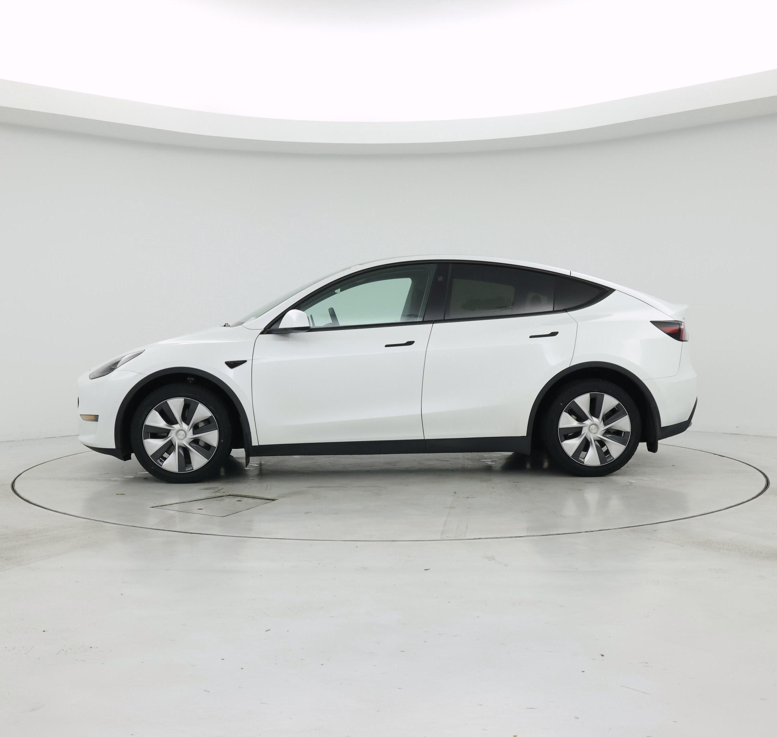 Thumbnail: 2024 Tesla Model Y - 3