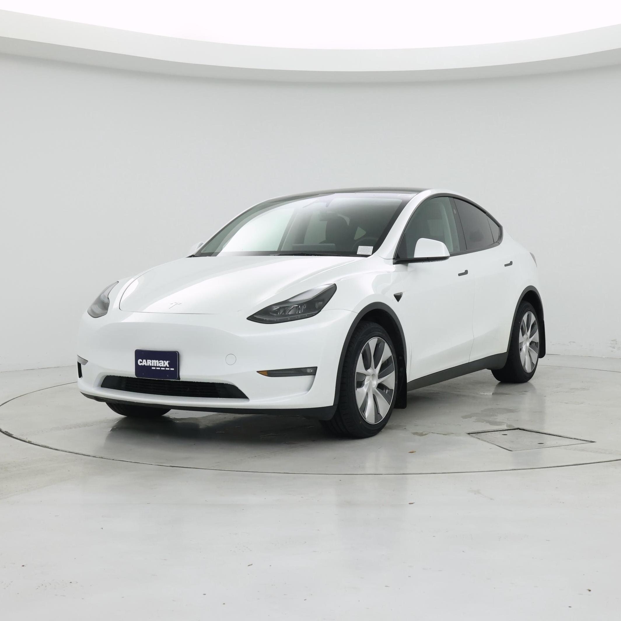 Thumbnail: 2024 Tesla Model Y - 4