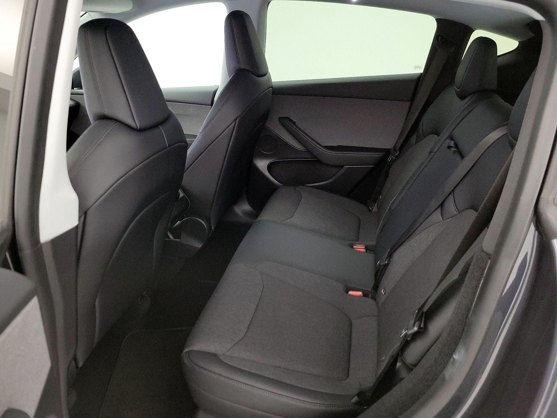 Thumbnail: 2026 Tesla Model Y - 19