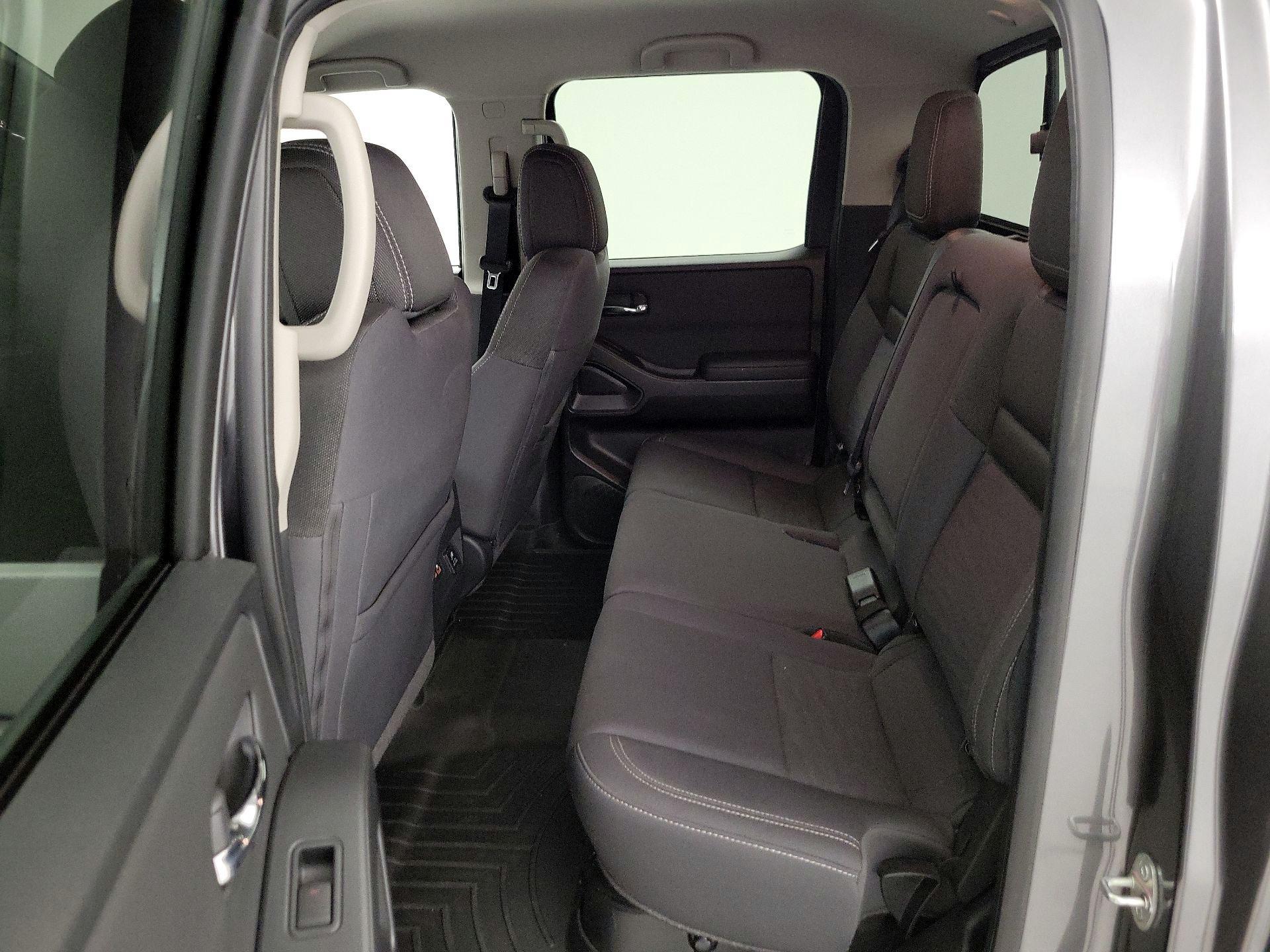 Thumbnail: 2022 Nissan Frontier - 19