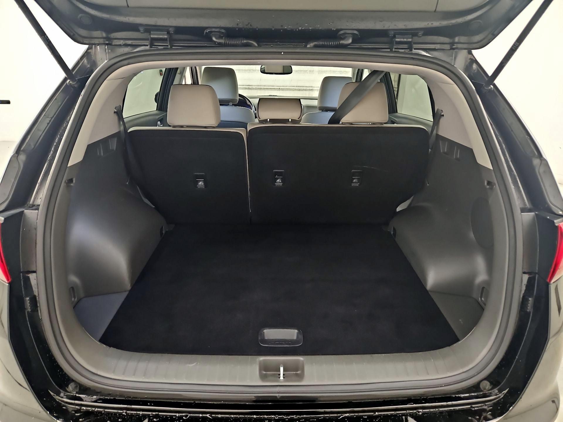 Thumbnail: 2018 Kia Sportage - 19