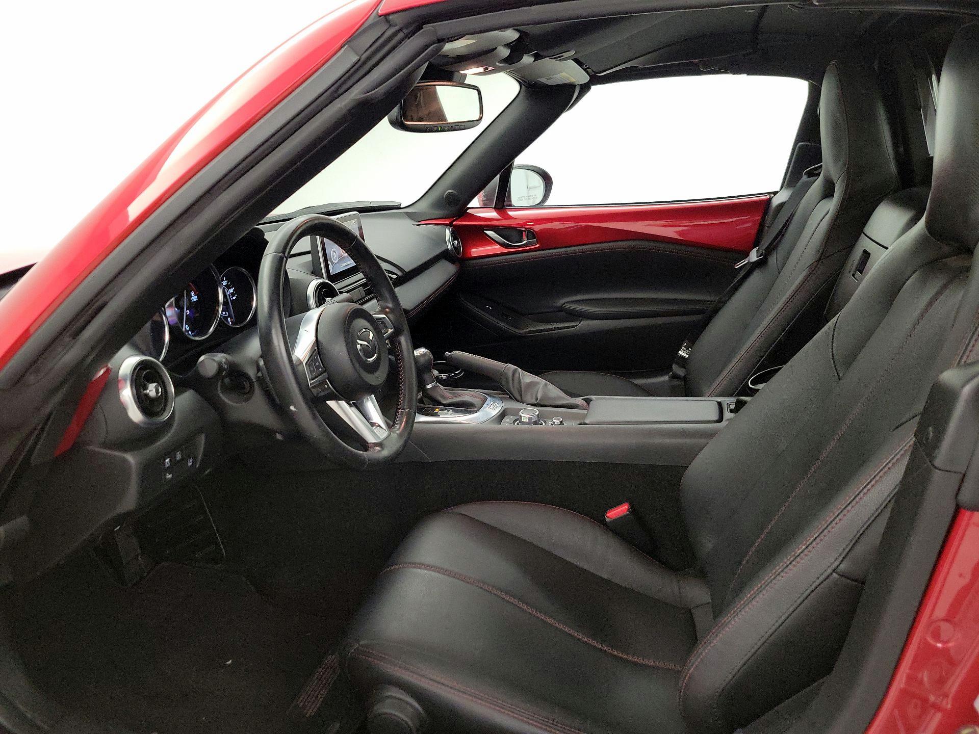 Thumbnail: 2017 Mazda MX-5 Miata - 11