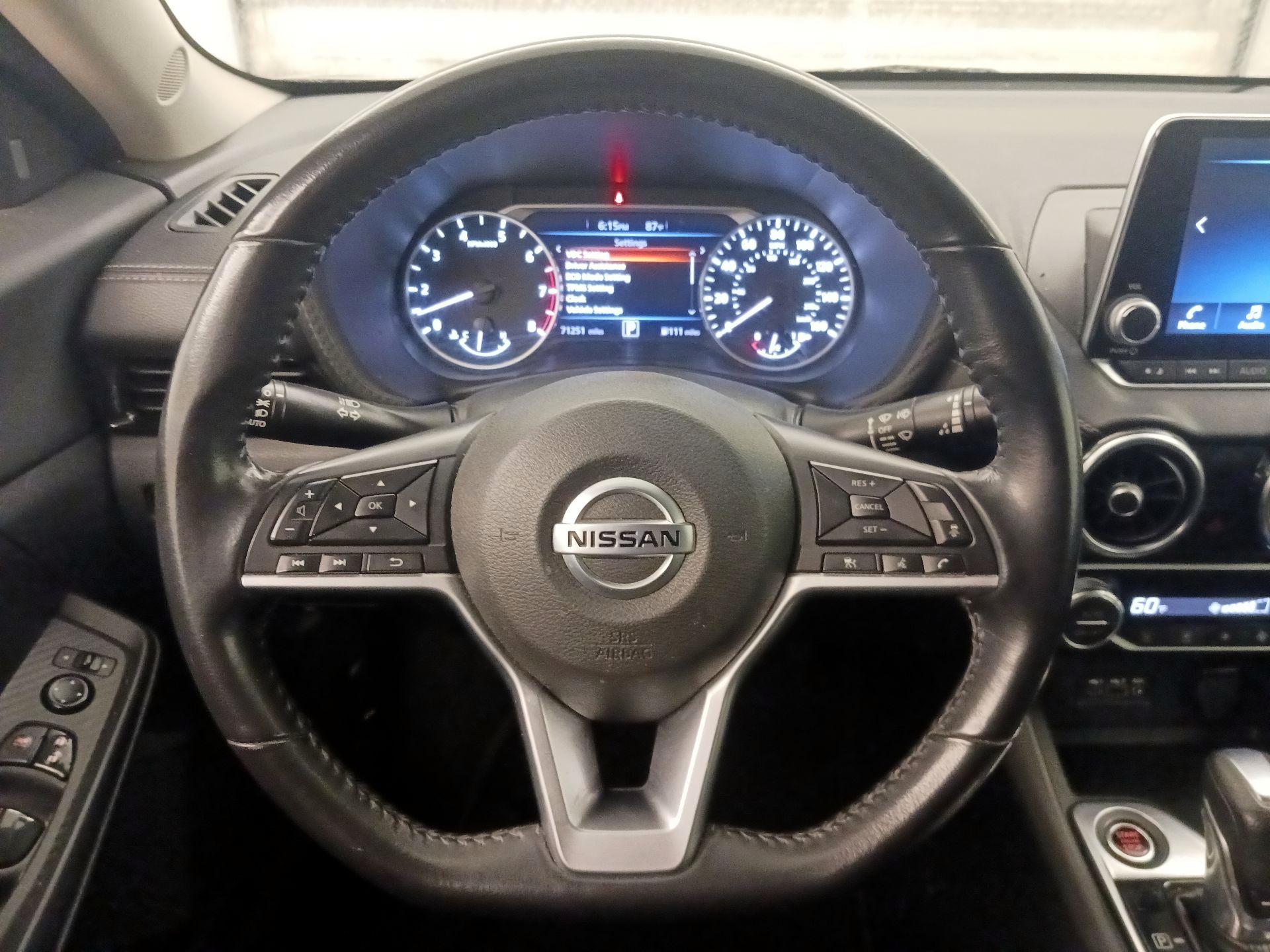 Thumbnail: 2021 Nissan Sentra - 10