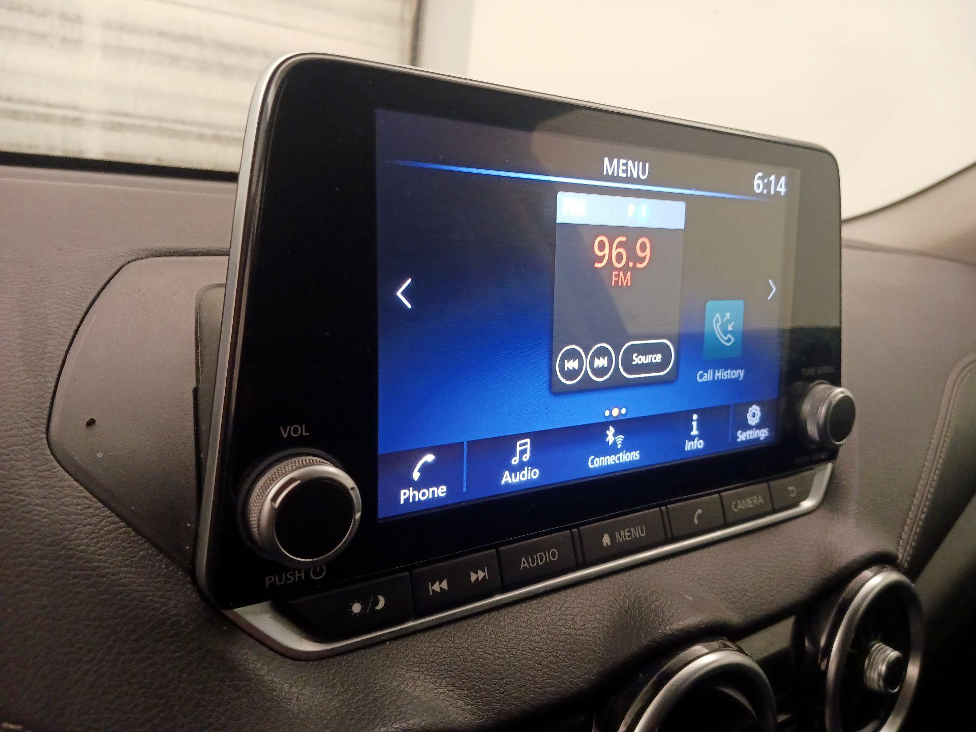 Thumbnail: 2021 Nissan Sentra - 15