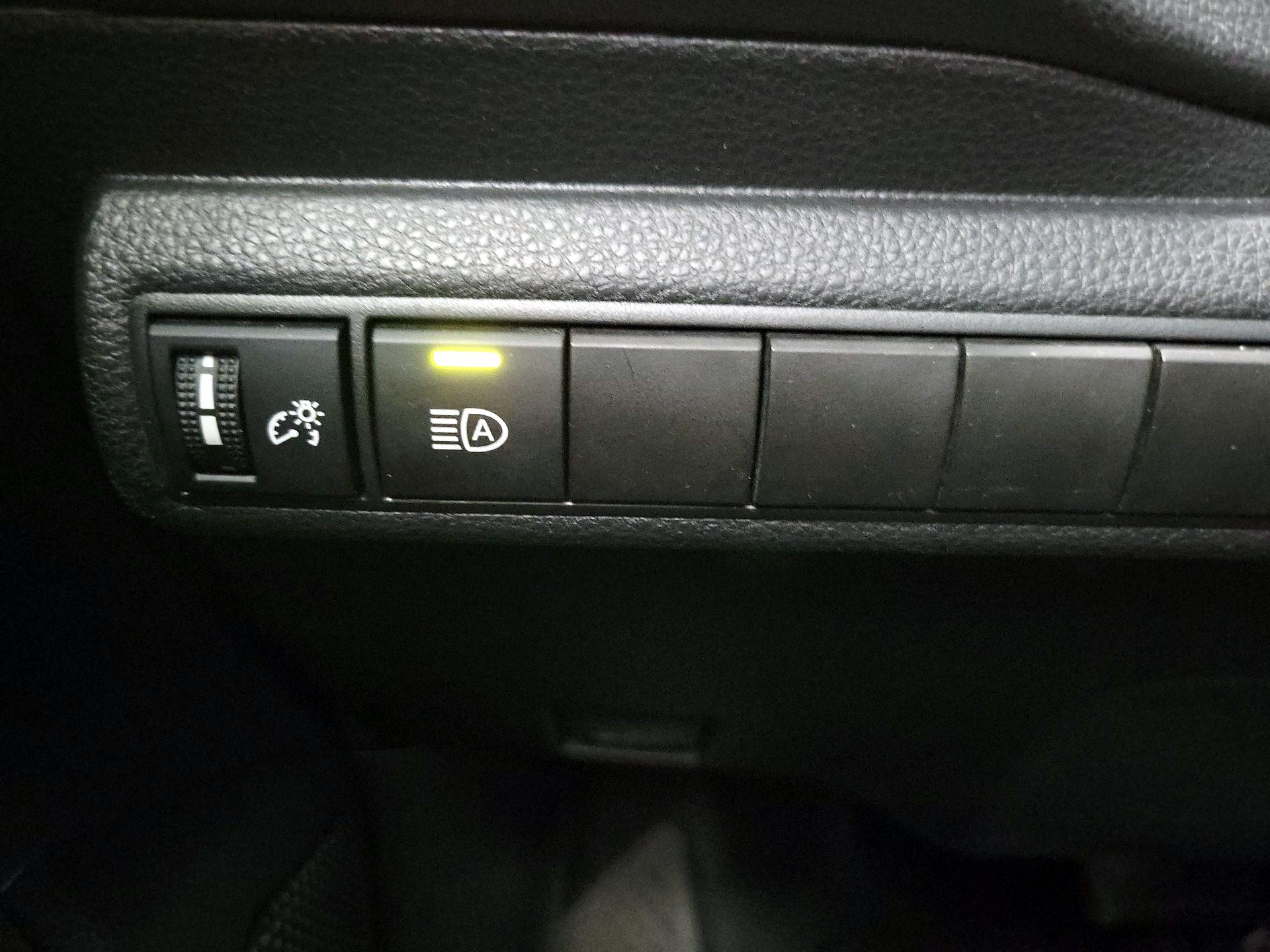 Thumbnail: 2023 Toyota Corolla - 13