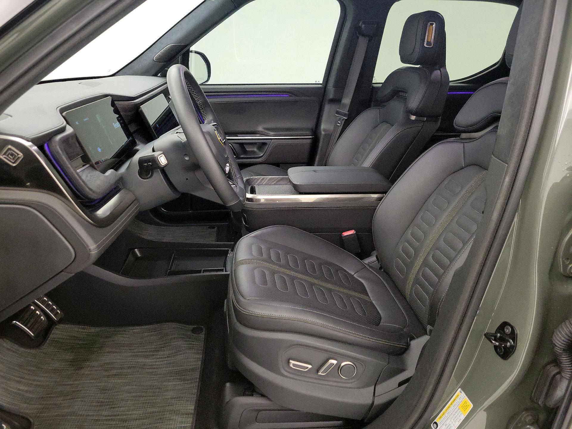 Thumbnail: 2023 Rivian R1T - 11