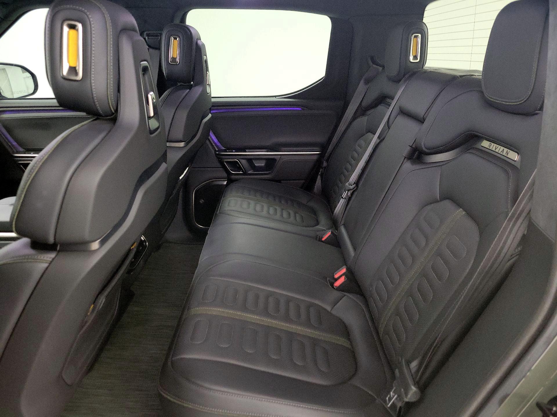 Thumbnail: 2023 Rivian R1T - 18