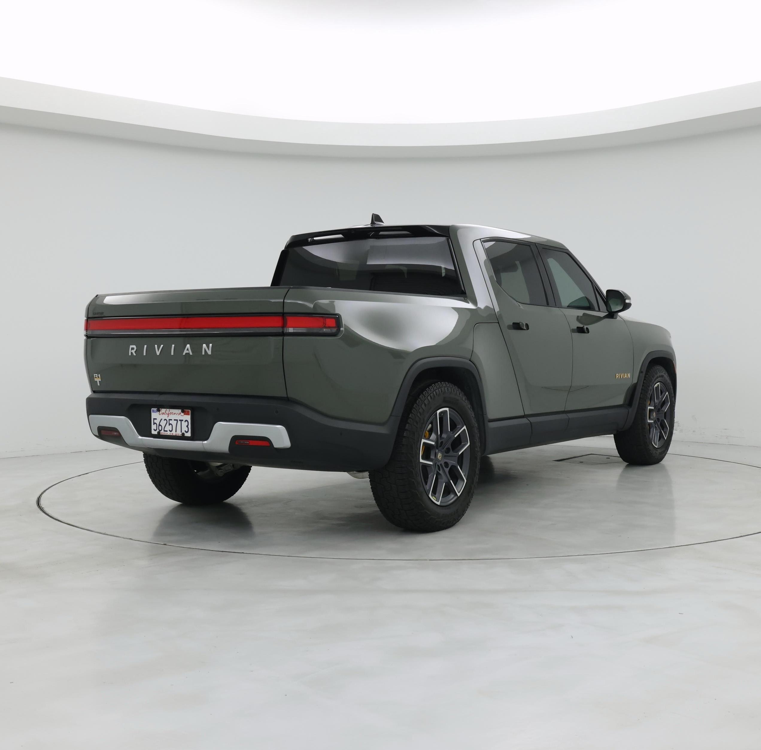 Thumbnail: 2023 Rivian R1T - 8