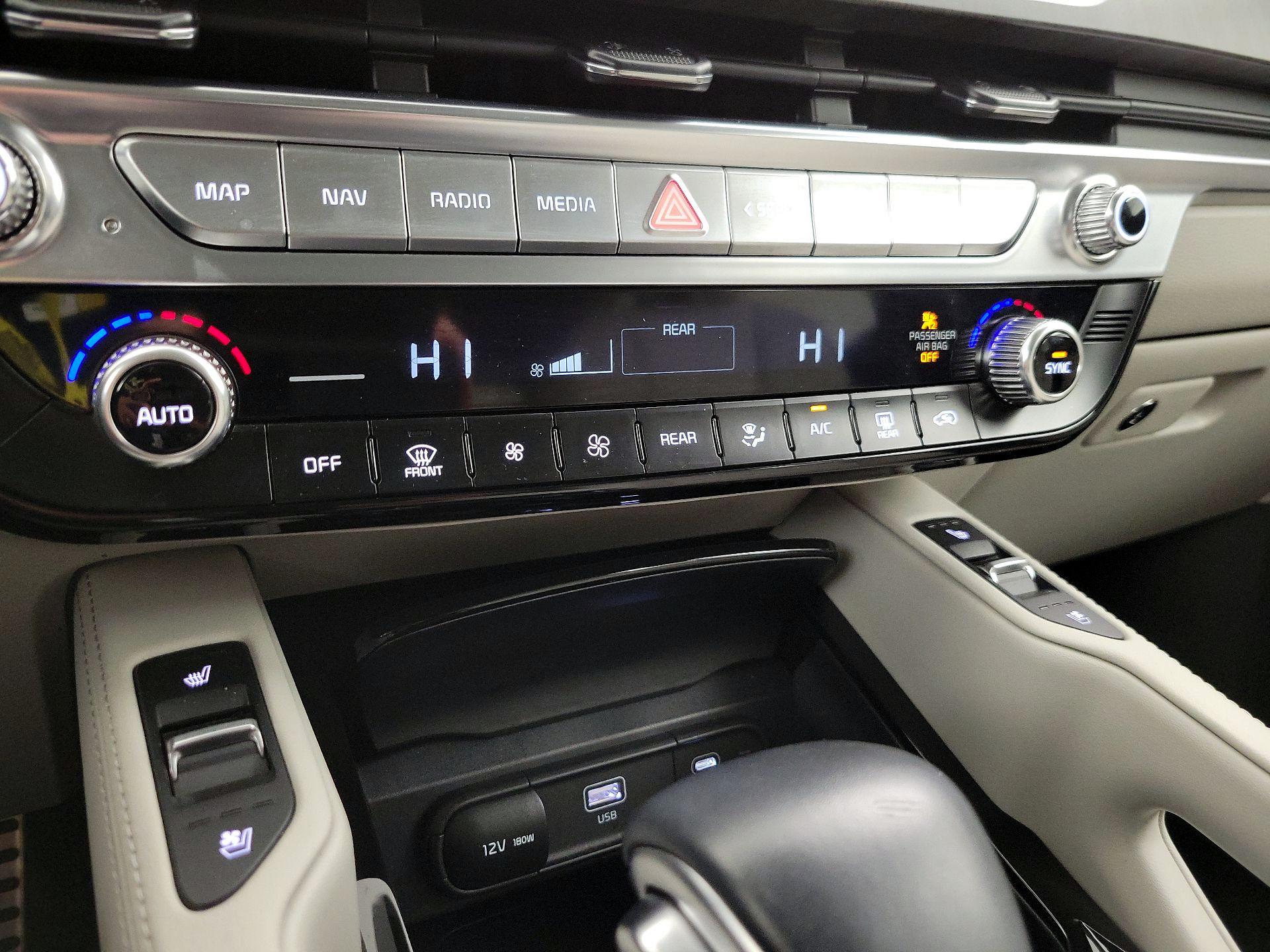 Thumbnail: 2023 Kia Telluride - 17