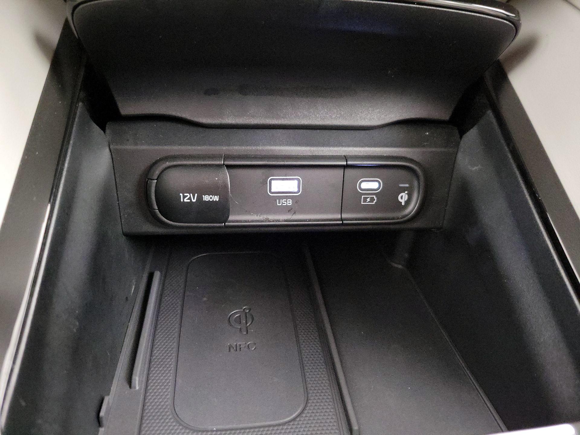 Thumbnail: 2023 Kia Telluride - 19