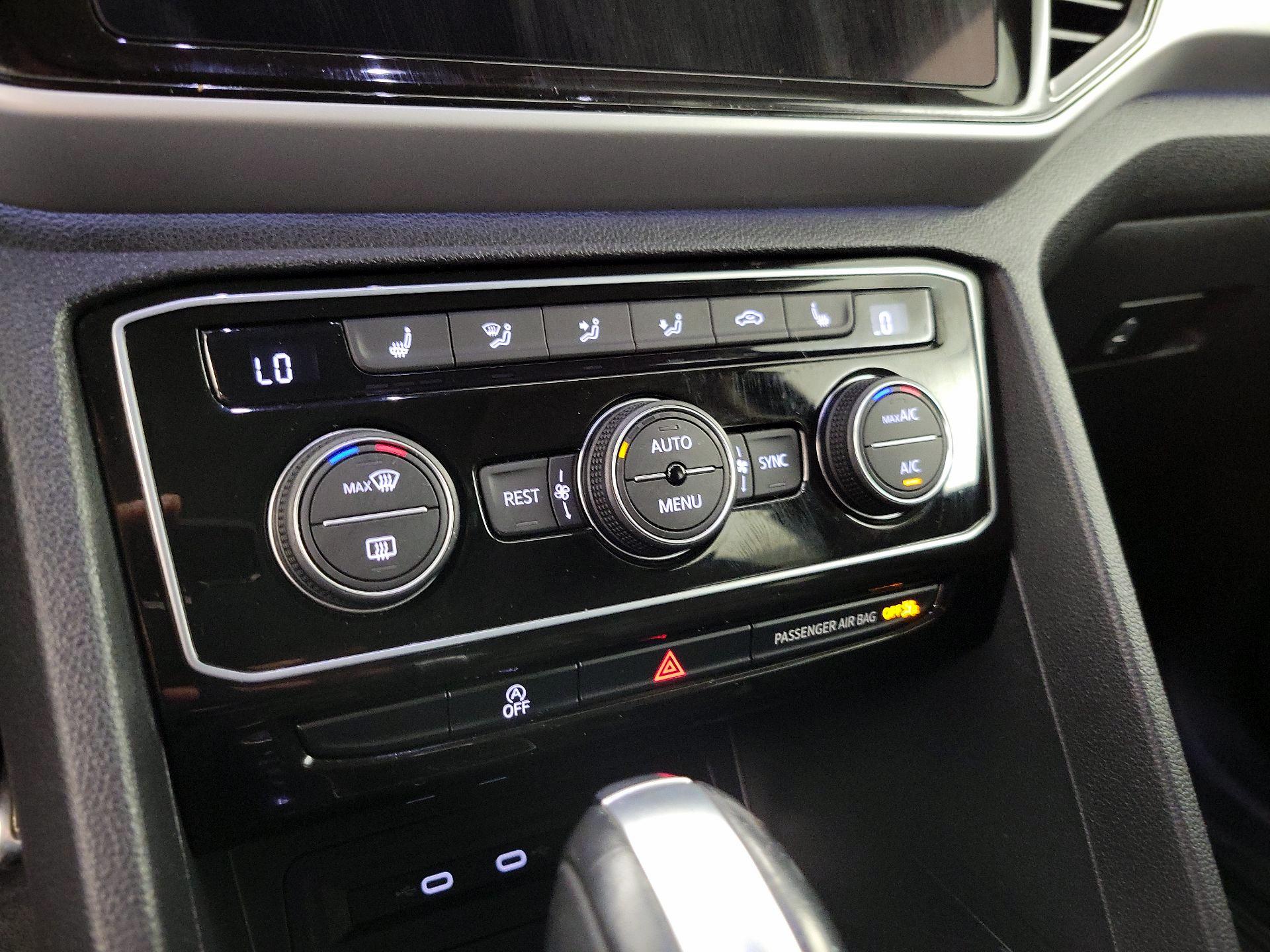 Thumbnail: 2022 Volkswagen Atlas - 17