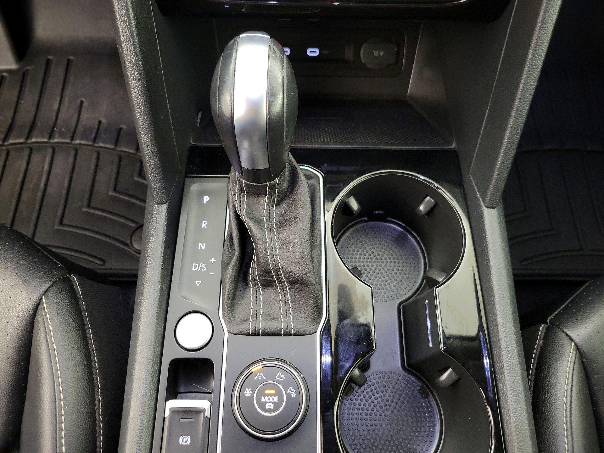 Thumbnail: 2022 Volkswagen Atlas - 18