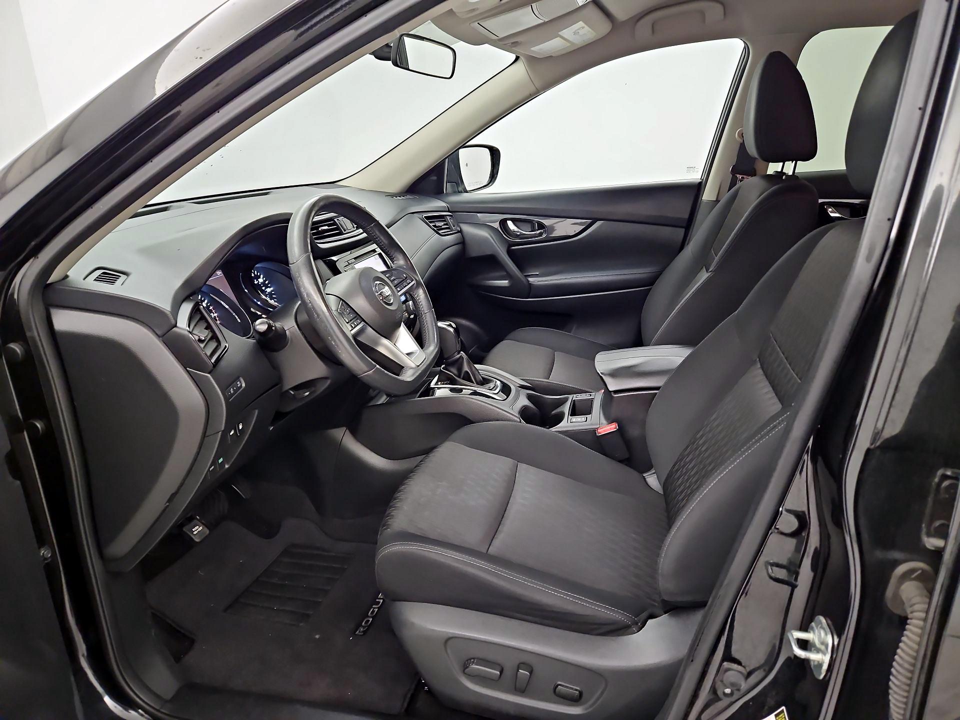 Thumbnail: 2018 Nissan Rogue - 11