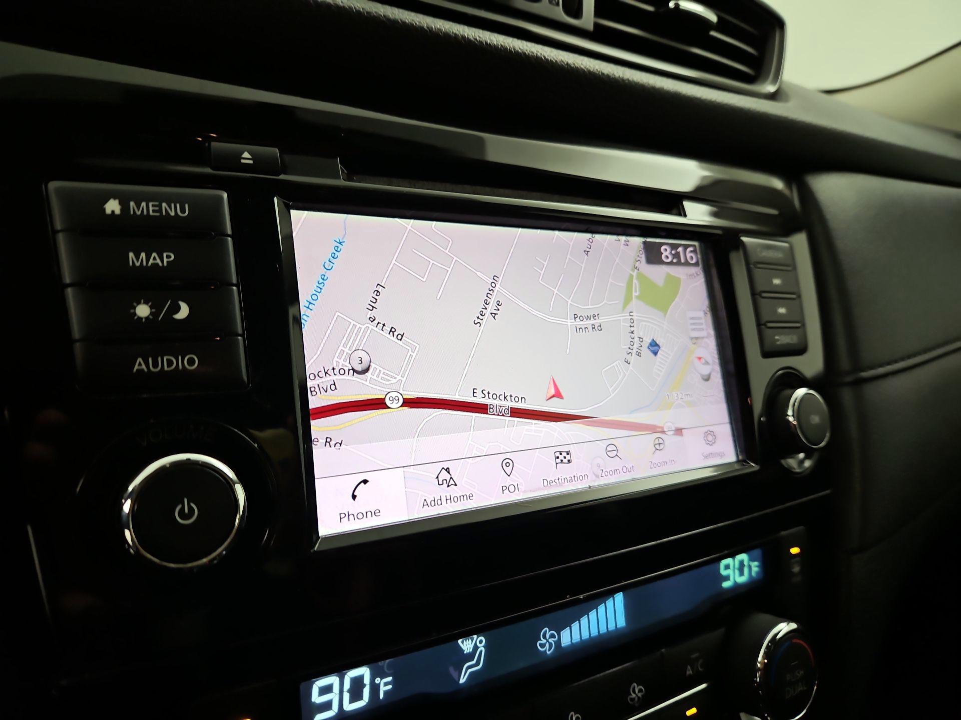 Thumbnail: 2018 Nissan Rogue - 14