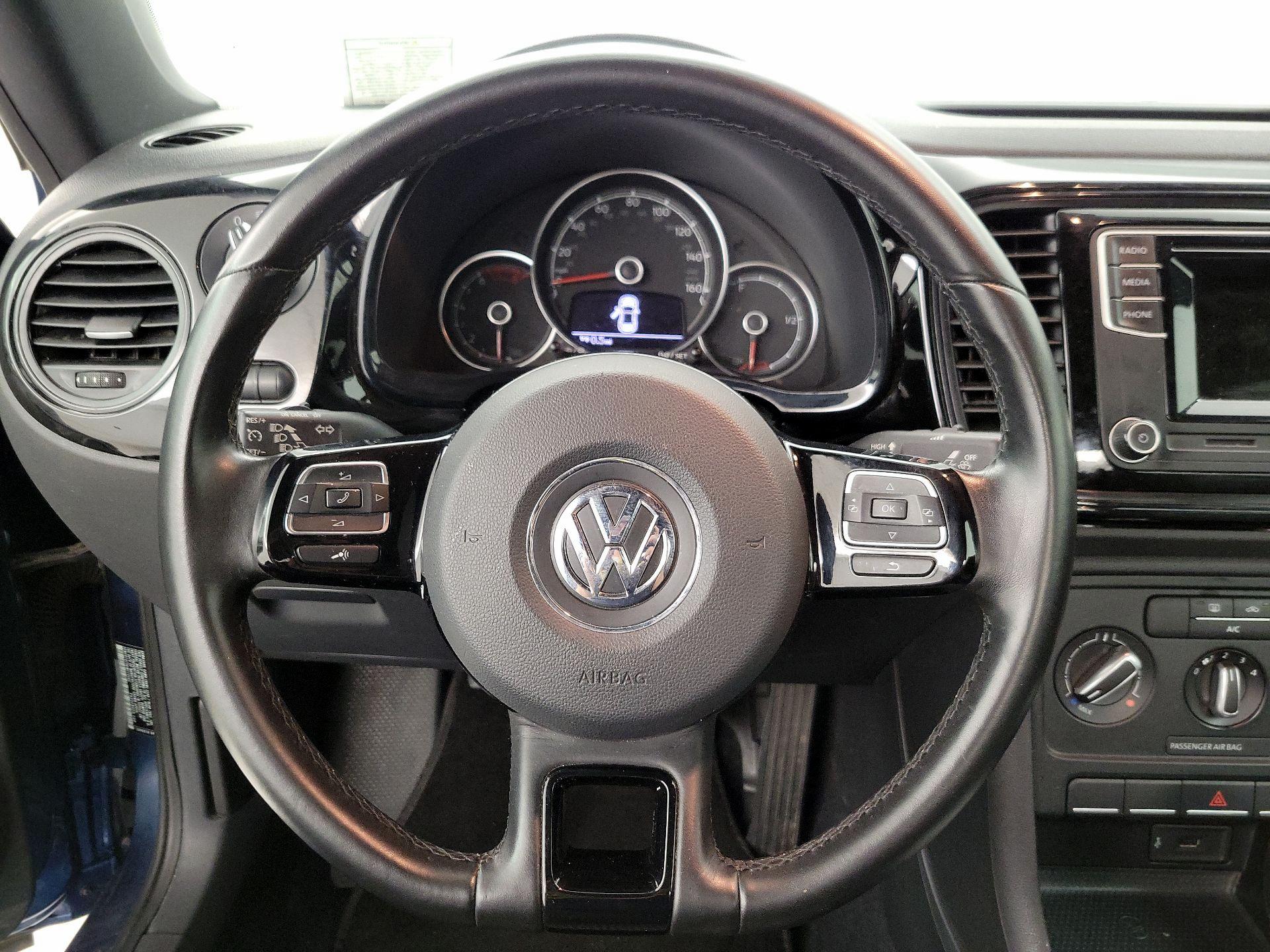 Thumbnail: 2019 Volkswagen Beetle - 10