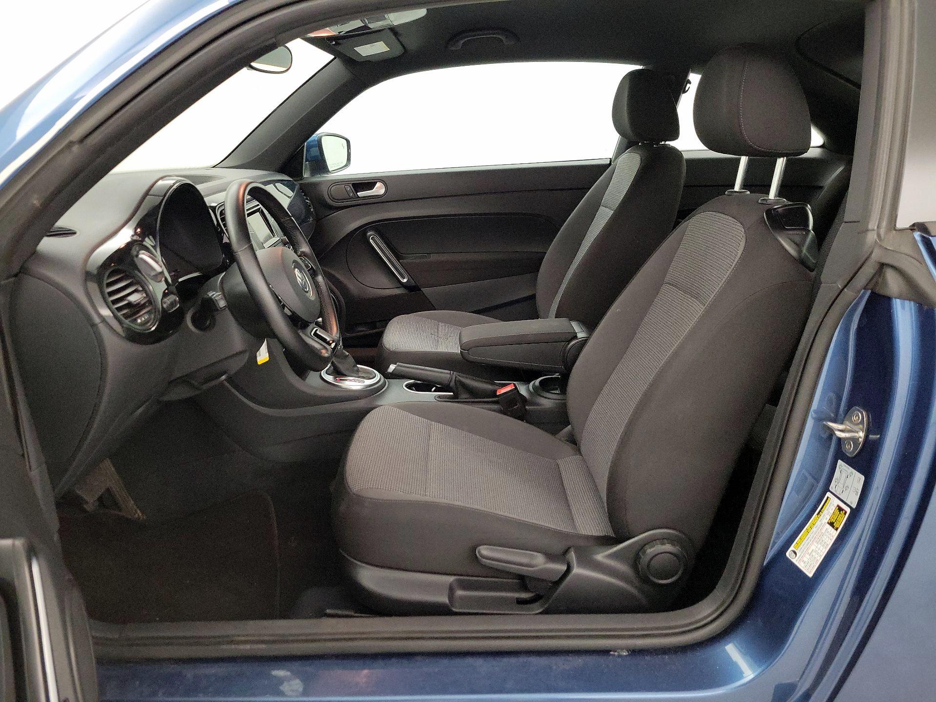 Thumbnail: 2019 Volkswagen Beetle - 11