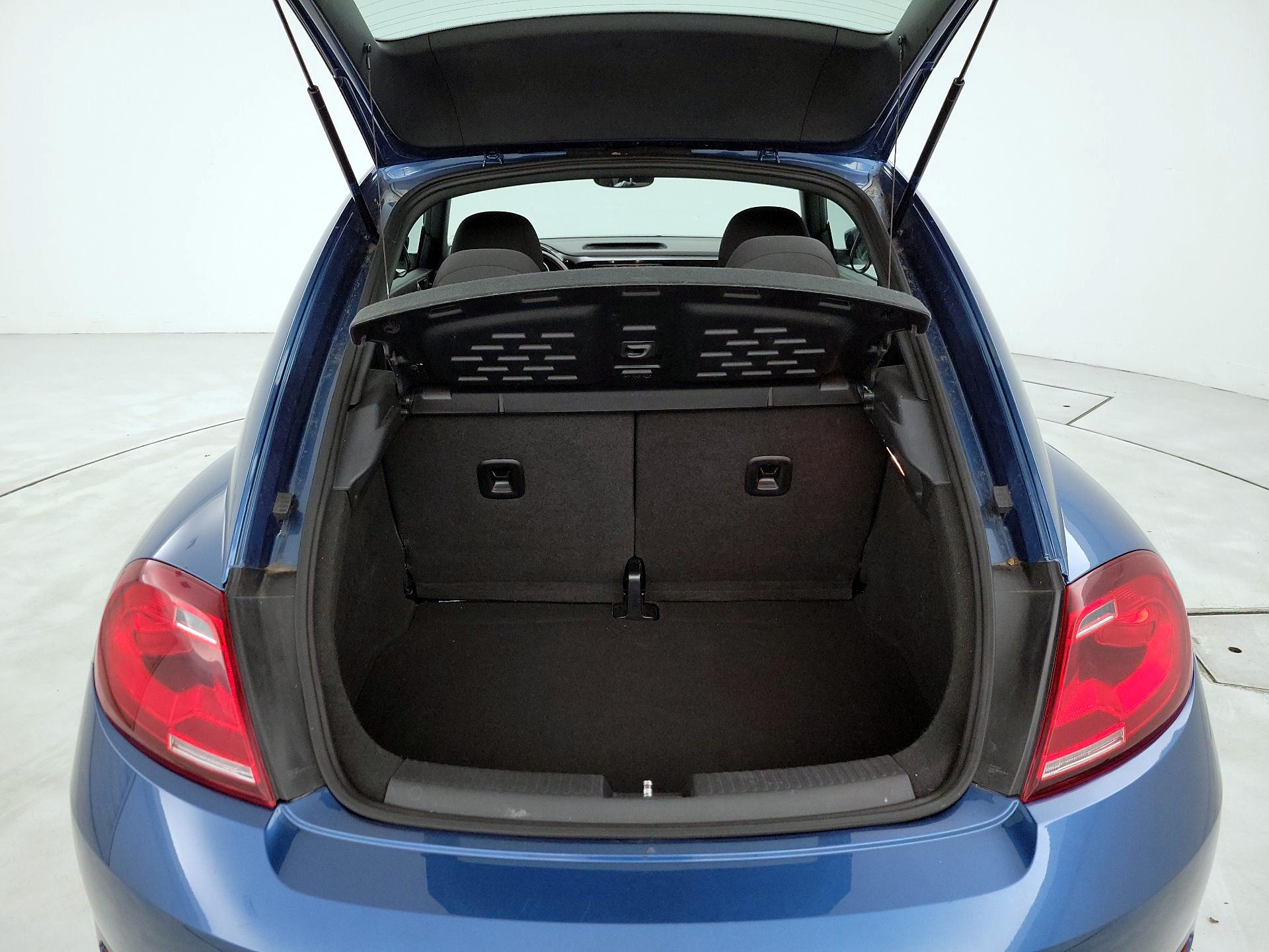 Thumbnail: 2019 Volkswagen Beetle - 18