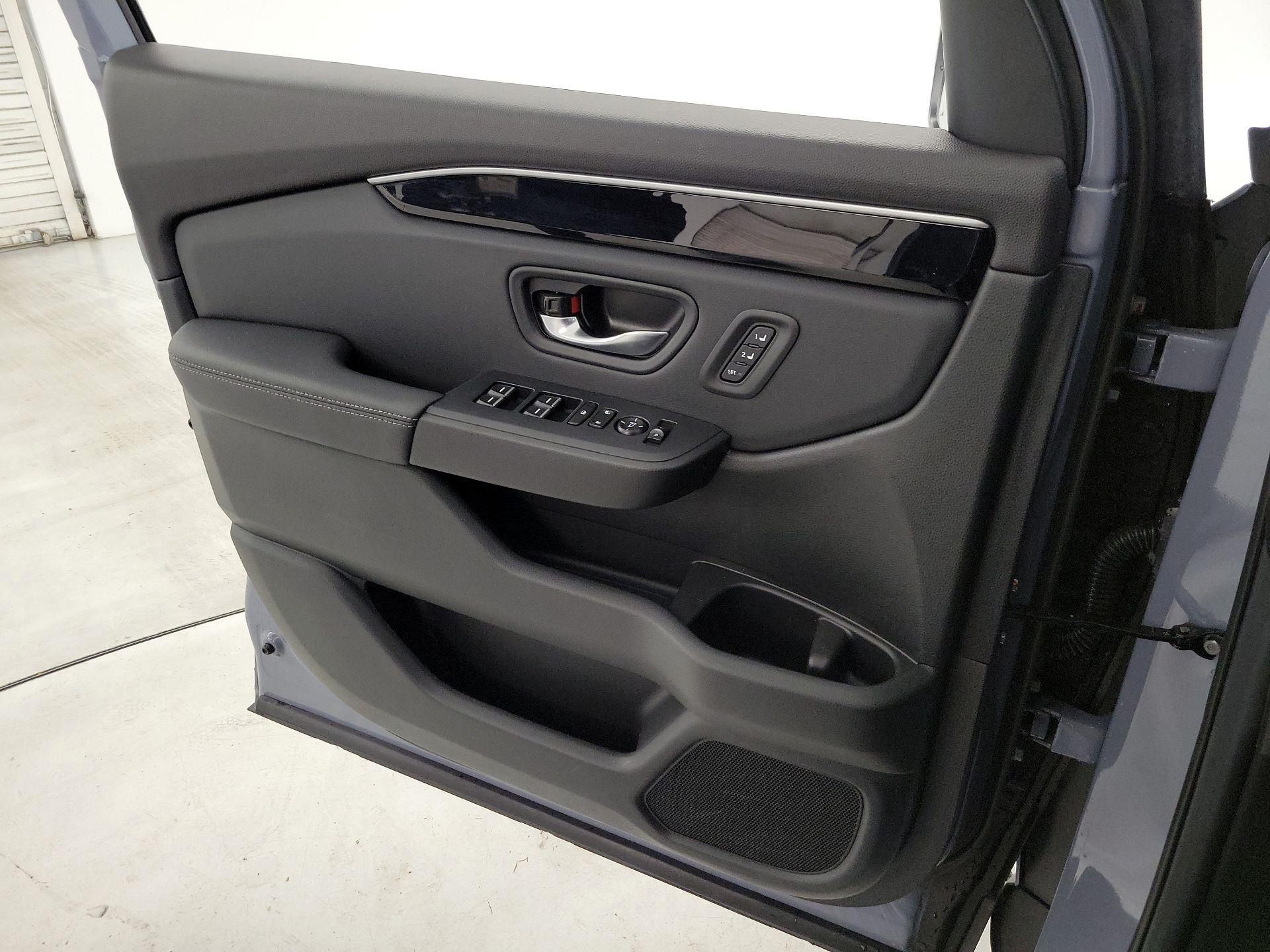 Thumbnail: 2025 Honda Pilot - 12