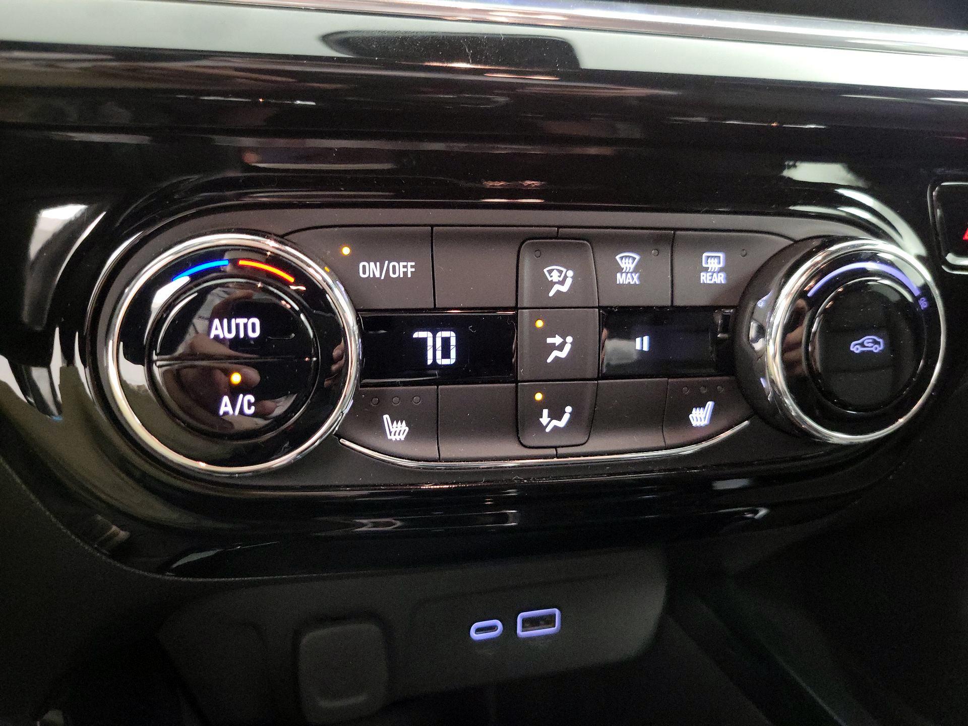 Thumbnail: 2024 Chevrolet Trax - 16