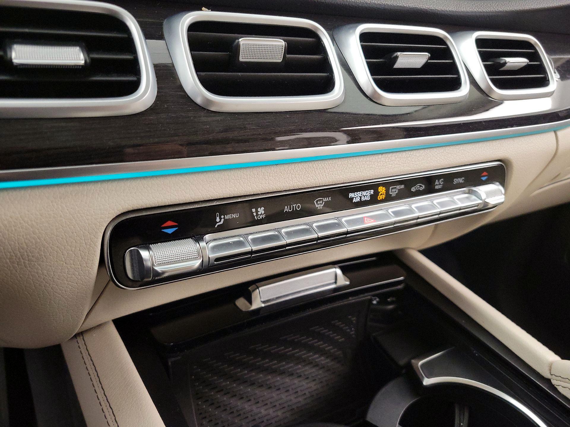 Thumbnail: 2020 Mercedes-Benz GLE - 17