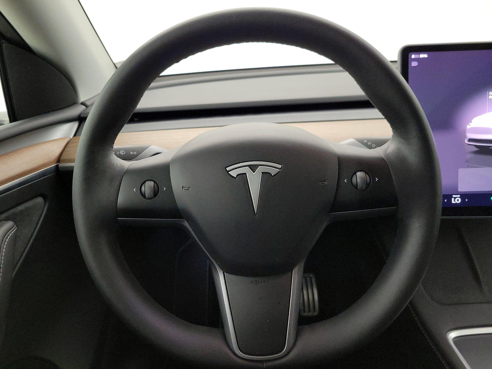 Thumbnail: 2023 Tesla Model Y - 10